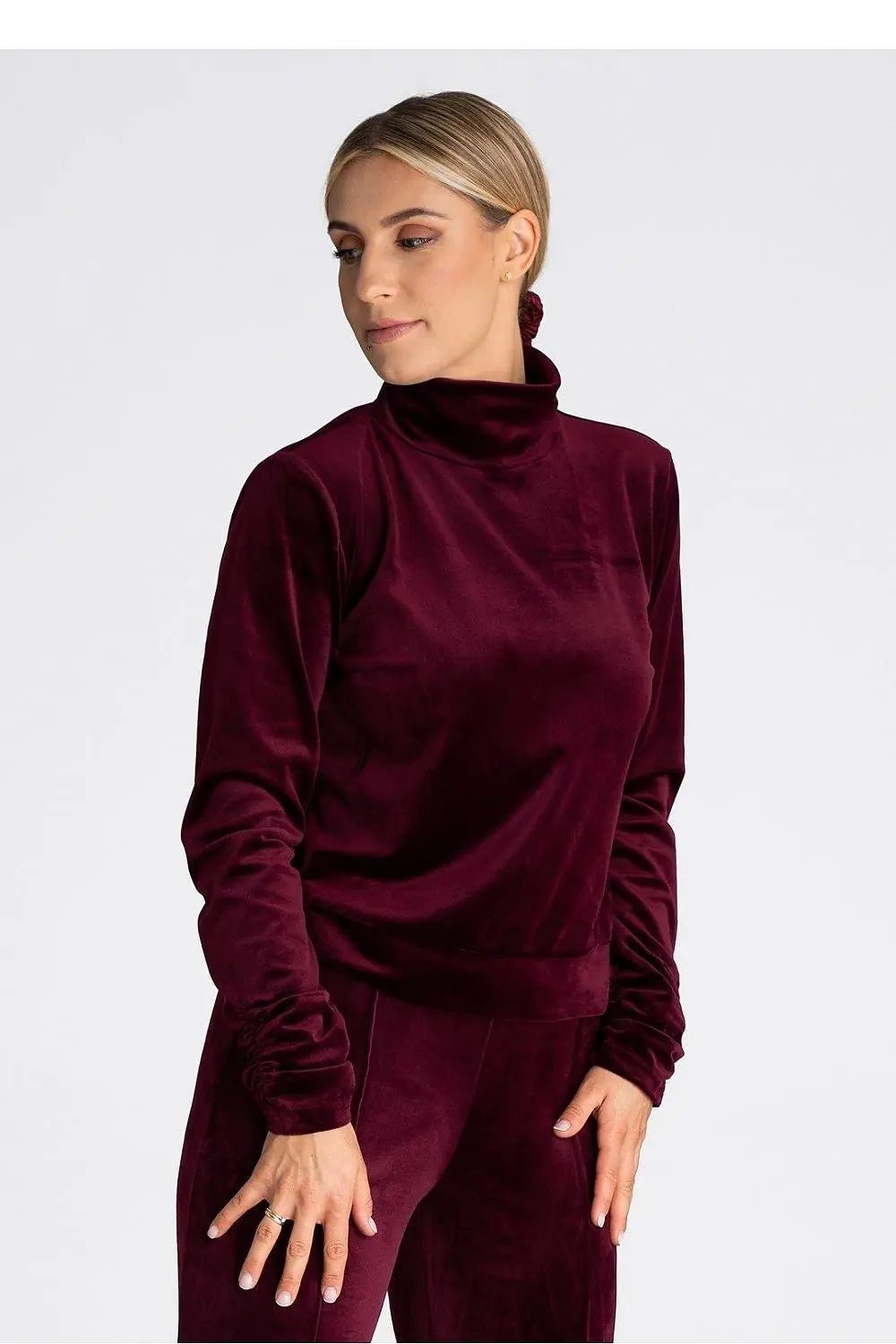 Figl long turtleneck and long sleeves blouse