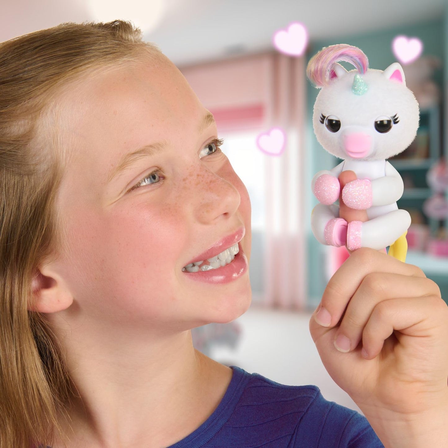 Fingerlings Lulu: Interactive Baby Unicorn on Your Finger - 70+ Sounds (White)
