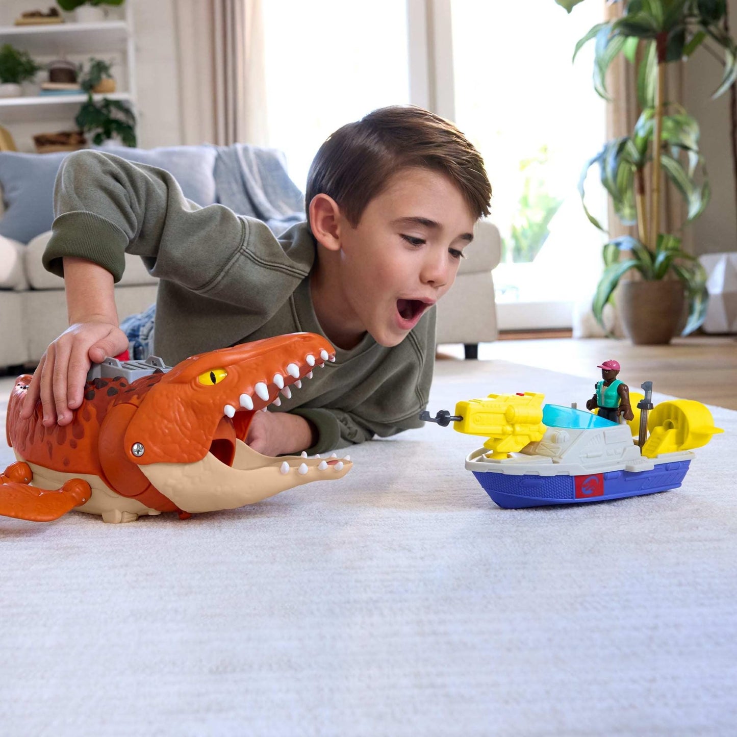 Fisher-Price Imaginext Jurassic World Aquachomp Mosasaurus Playset | 18-Inch Dino With Figure, Boat & Launcher