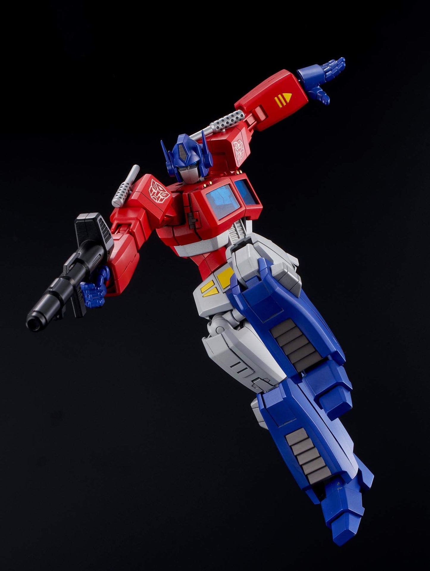 Flame Toys Transformers Optimus Prime G1 Ver. Furai Model Kit – 6-Inch Articulated Figure