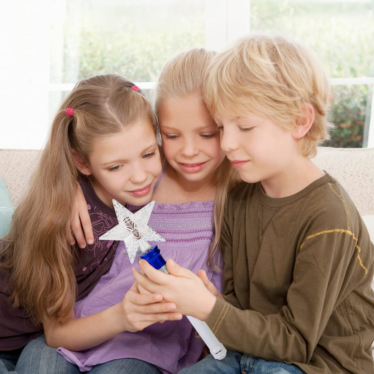 Fleeting Time Light Up Frozen Snowflake Wand – 360° LED Magic Wand for Kids