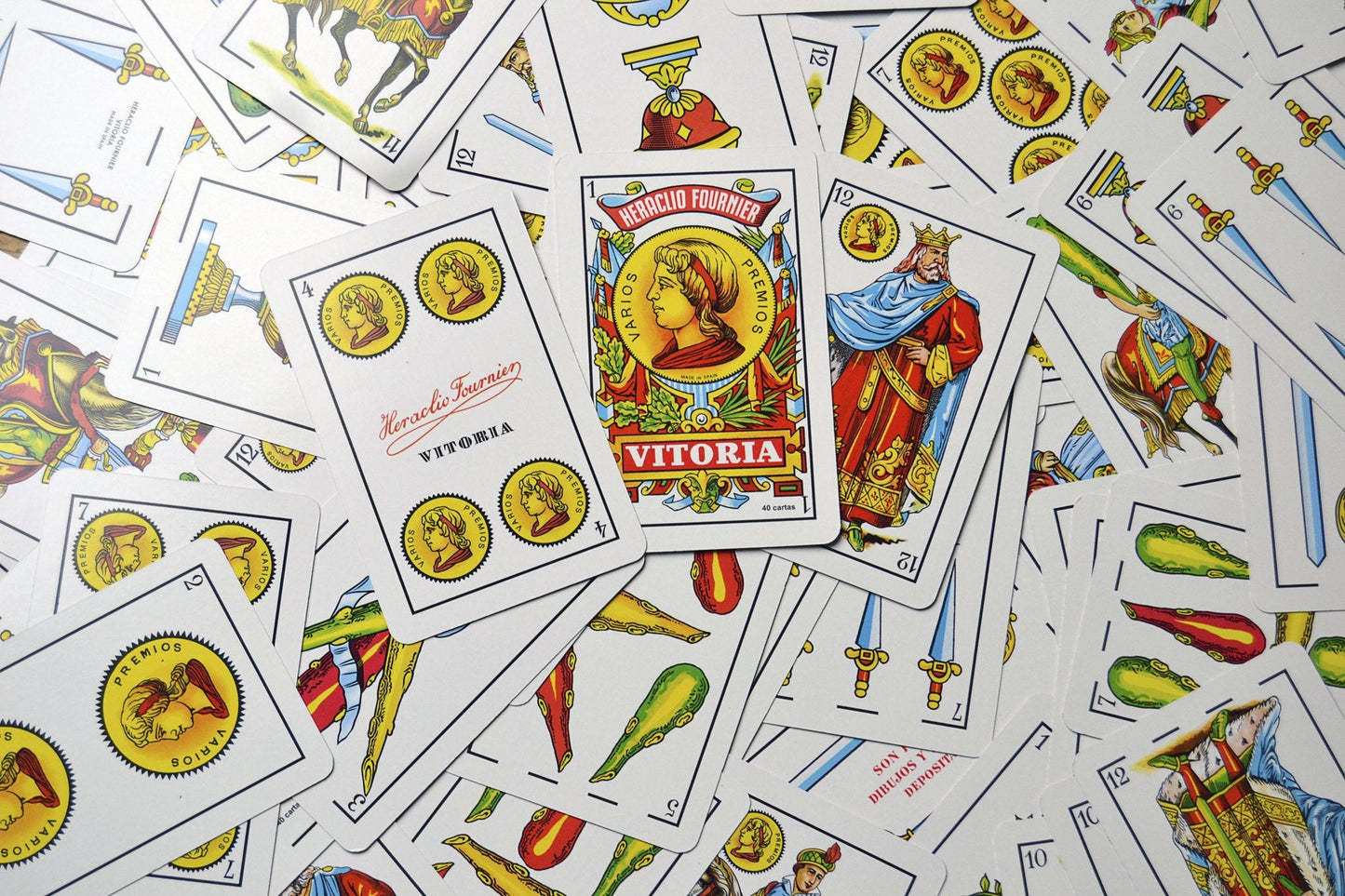 Fournier No. 2100 – 100% Plastic Spanish-Style Cards (Casino-Quality PVC)