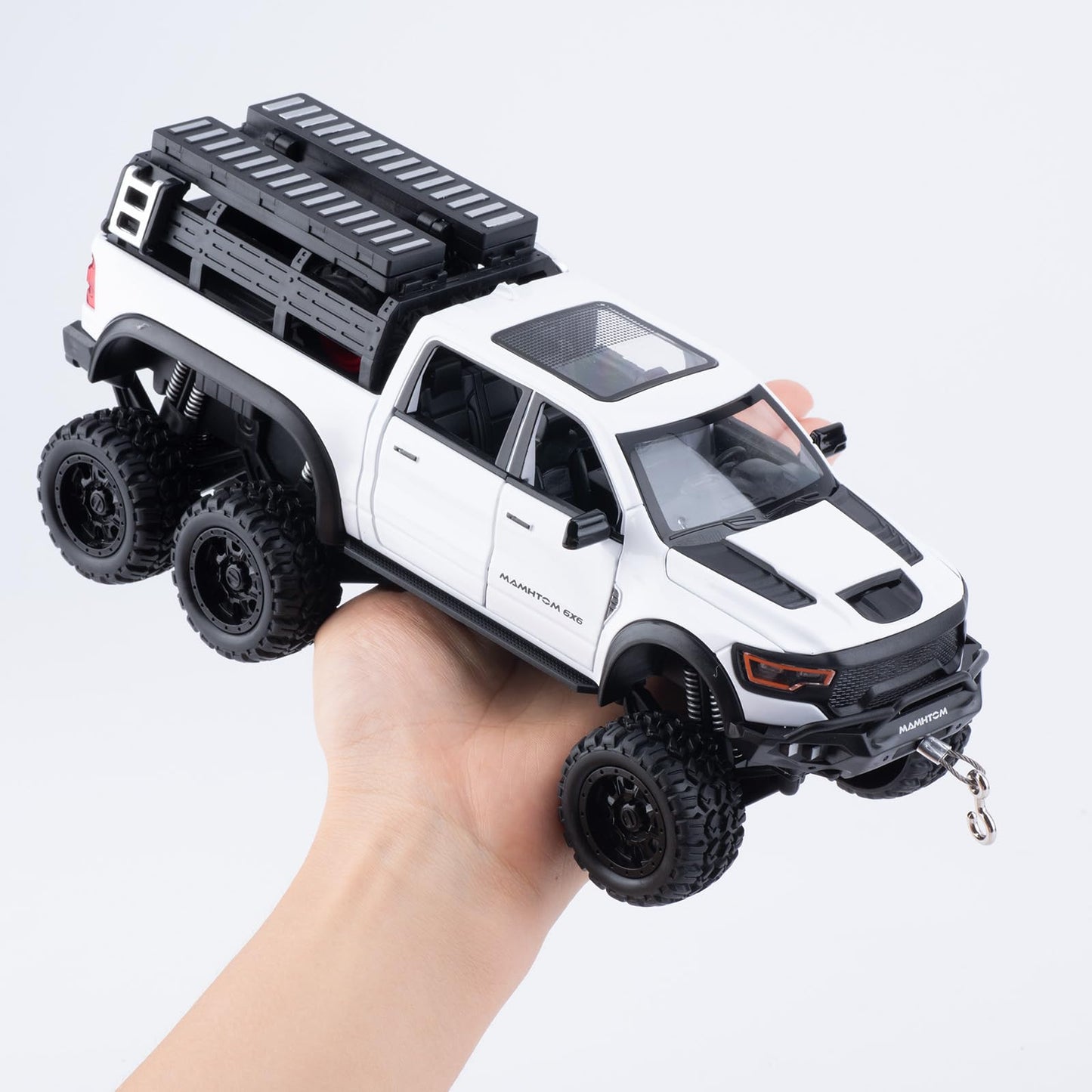 FRJV Mammoth 1/24 Diecast Pickup Truck Toy with Pull-Back, Light & Sound – White