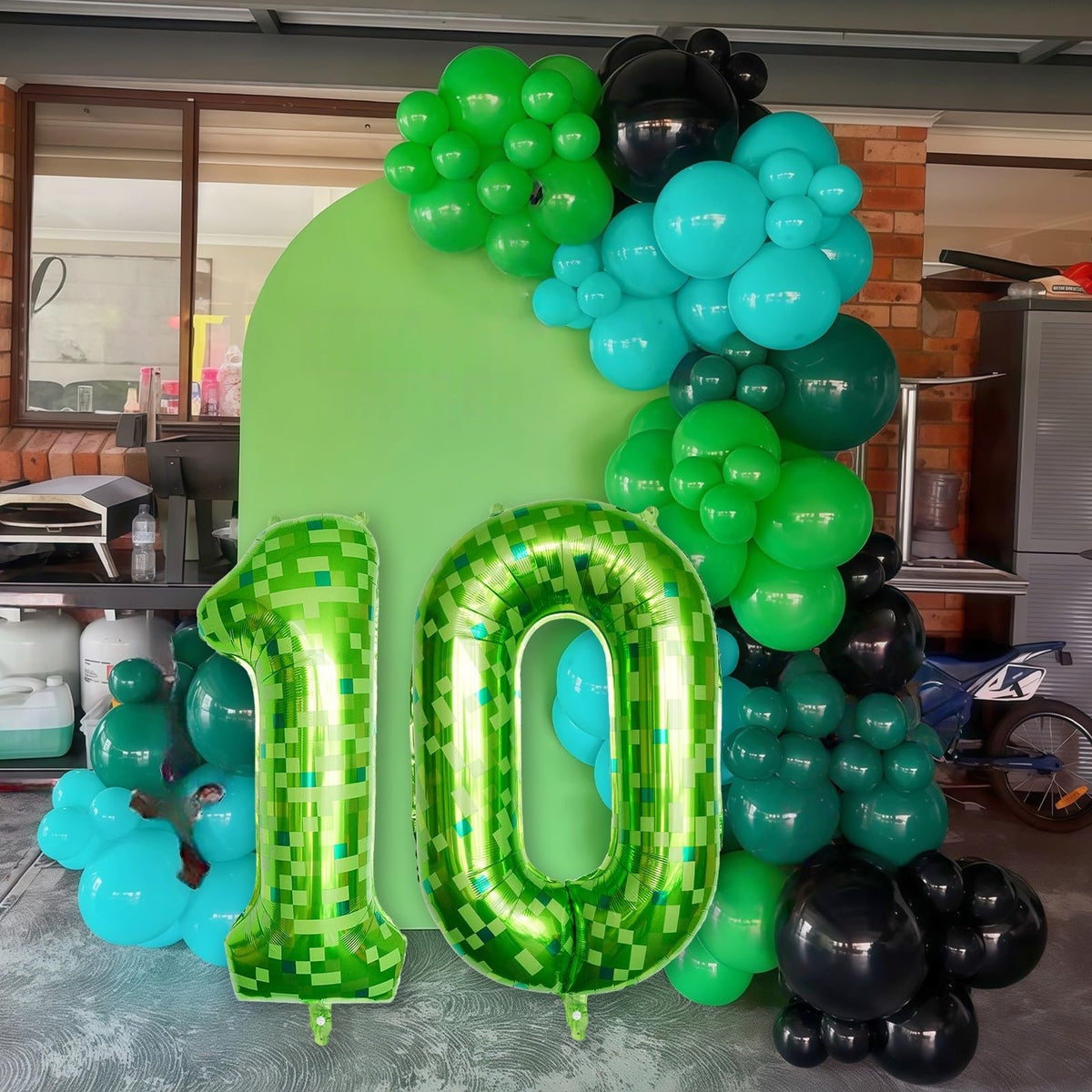 Froova 40-Inch Lime Green Pixel Number 0 Balloon for 10th Birthday – Reusable Foil Decoration