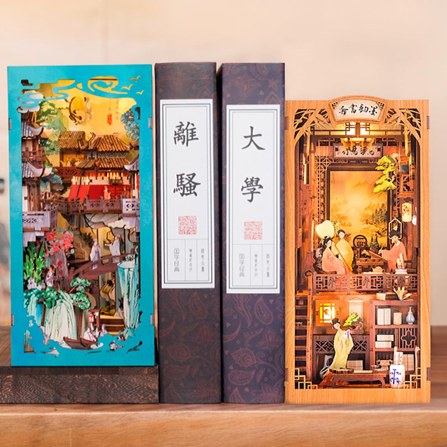 Fsolis Book Nook Kit – Su Dongpo Edition DIY Wooden Miniature House for Shelves