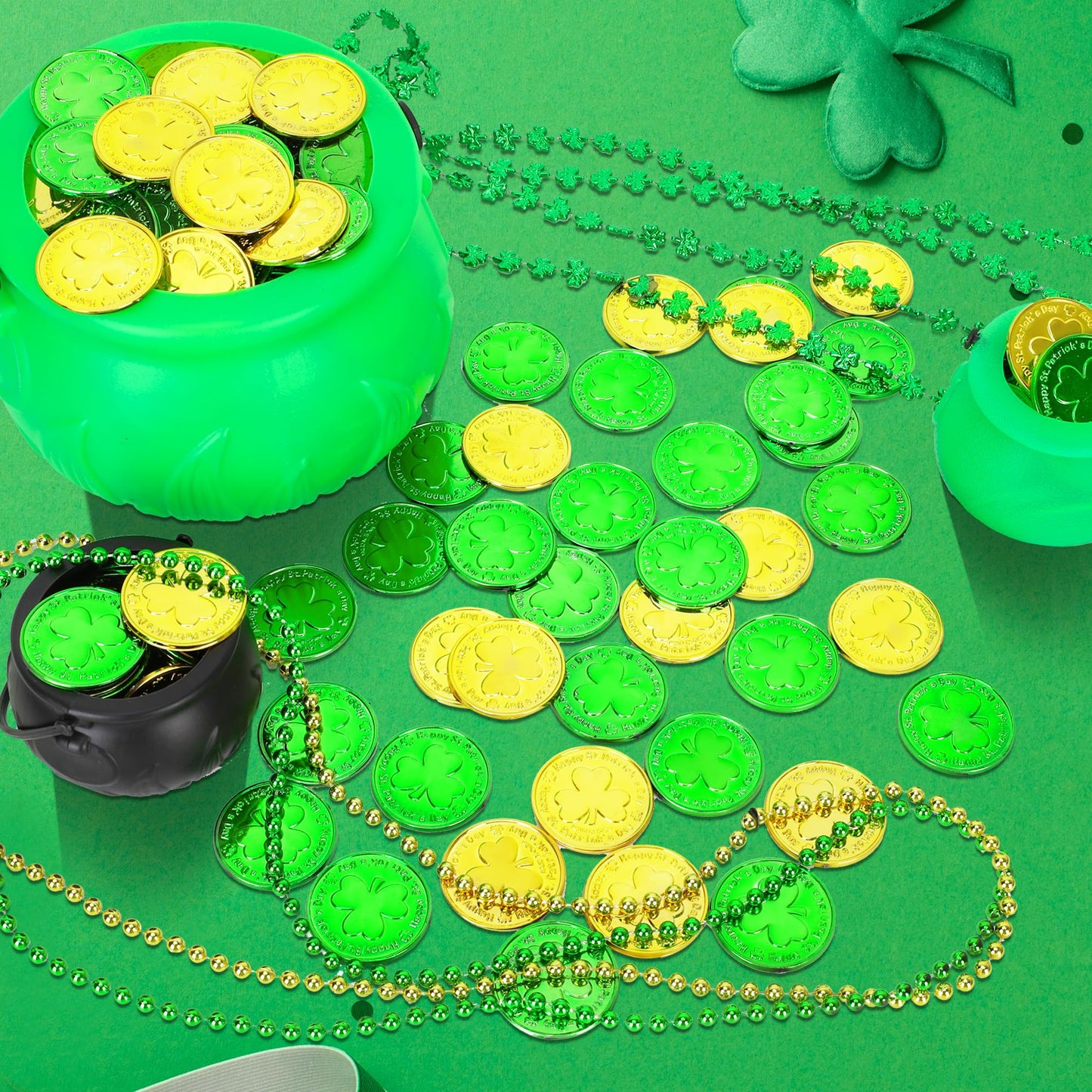 Fullive 120 PCS St Patrick's Day Coins — Gold & Green Shamrock Decor & Party Favors