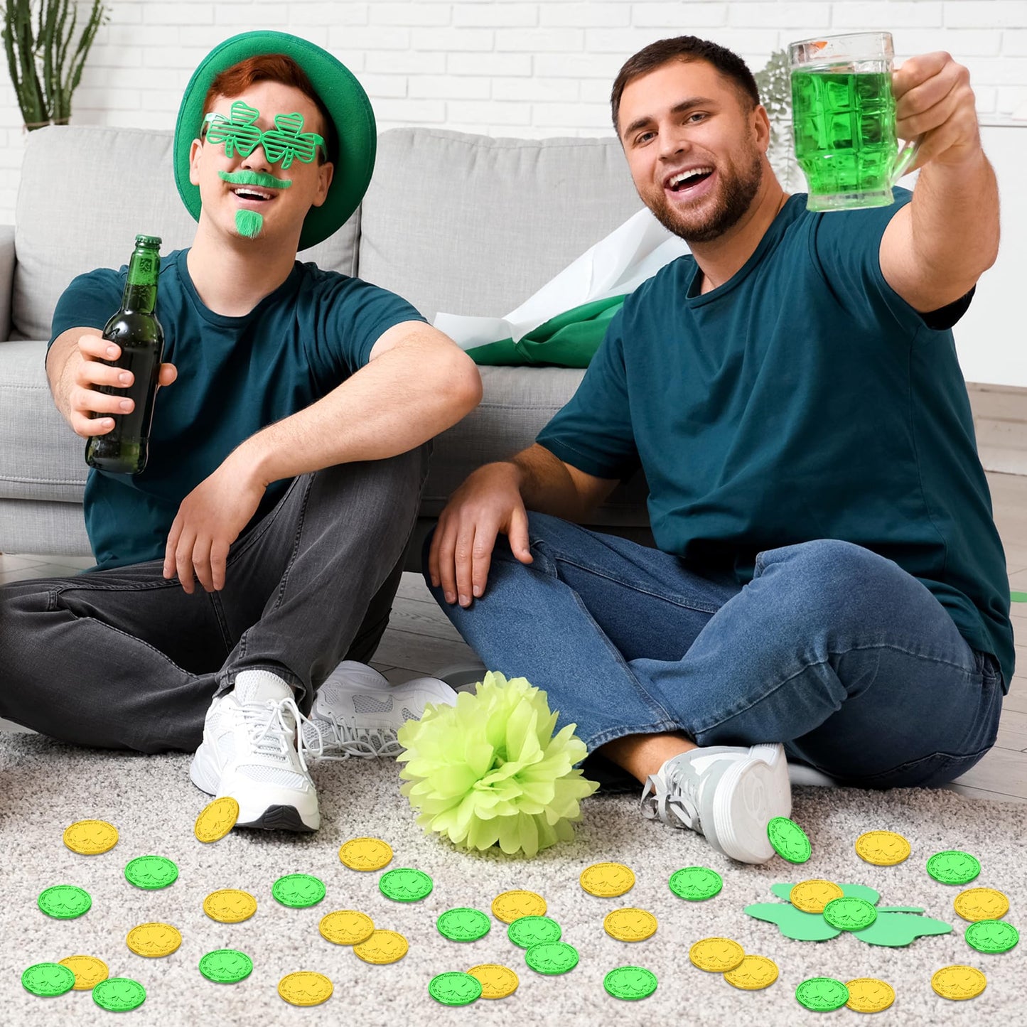 Fullive 120 PCS St Patrick's Day Coins — Gold & Green Shamrock Decor & Party Favors