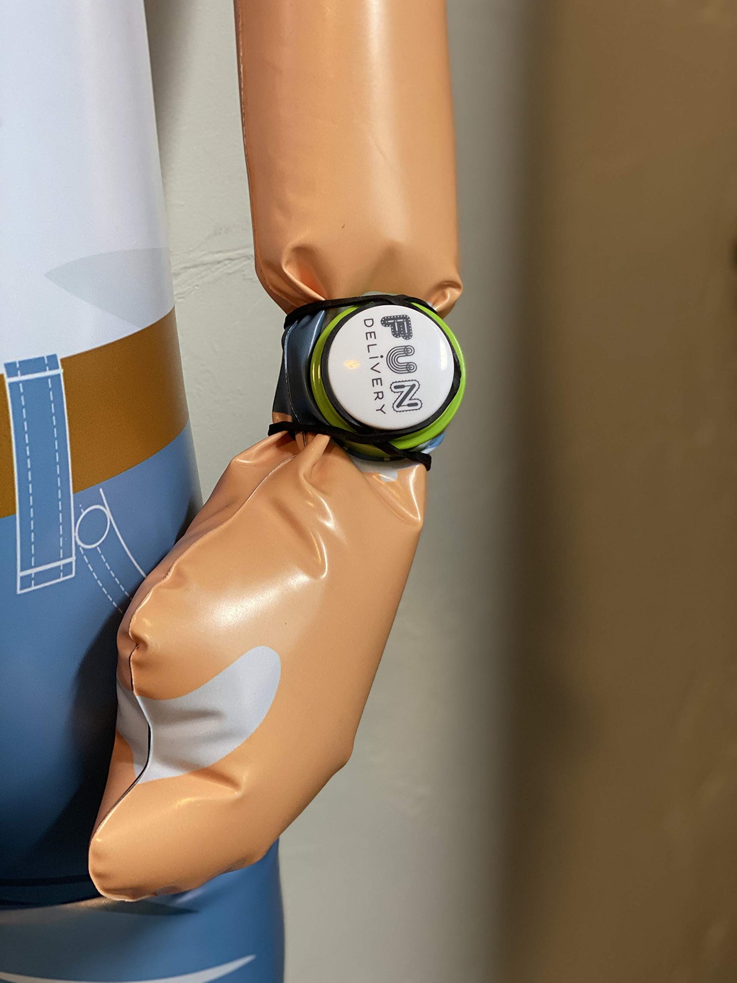 FUN Delivery Man Akin: 6-Foot Inflatable Talking Boyfriend – Hilarious Gag Gift