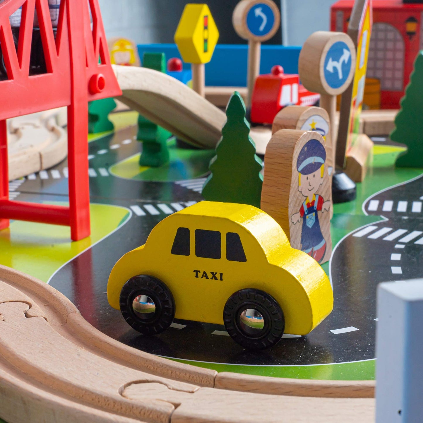 FUNPENY Train Table Toys – Wooden Train Set with City Accessories for Kids & Toddlers