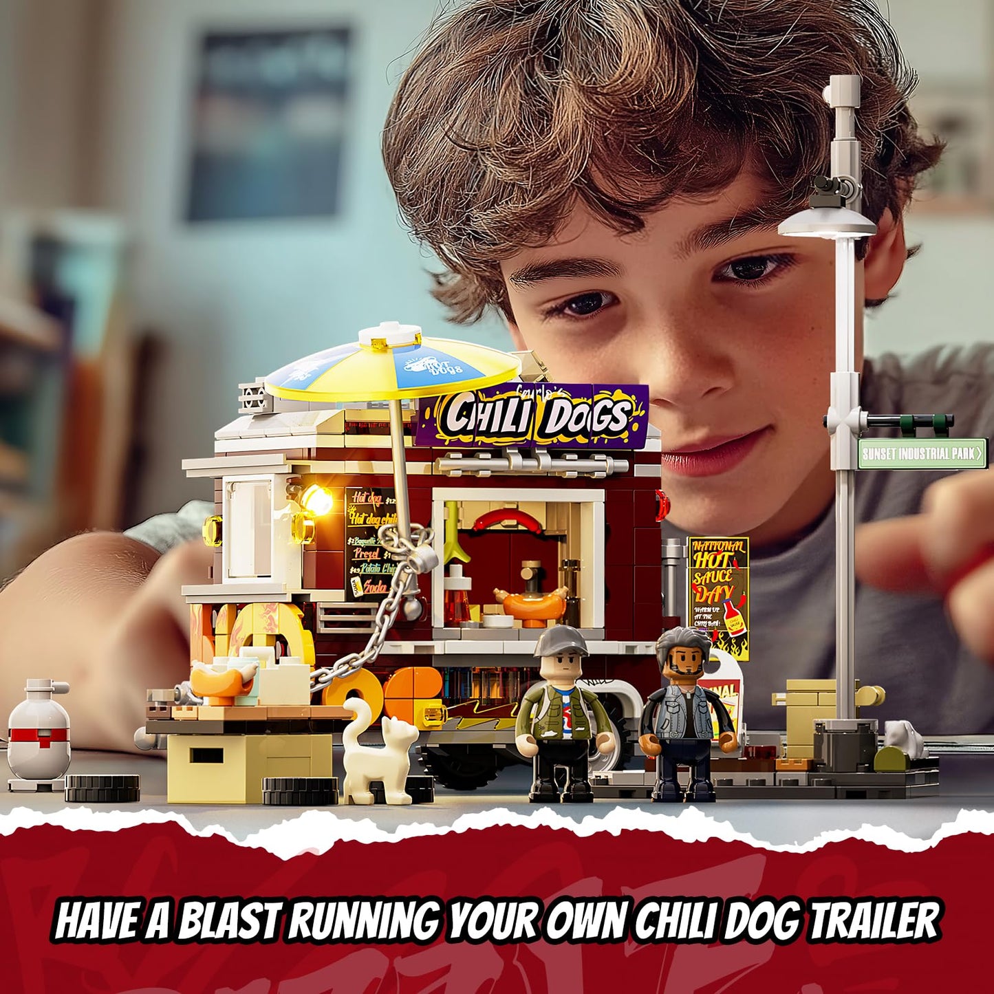 FUNWHOLE Chili Dog Trailer Lighting Bricks Set – Street Fusion City Town LED Food Truck (515 Pcs)