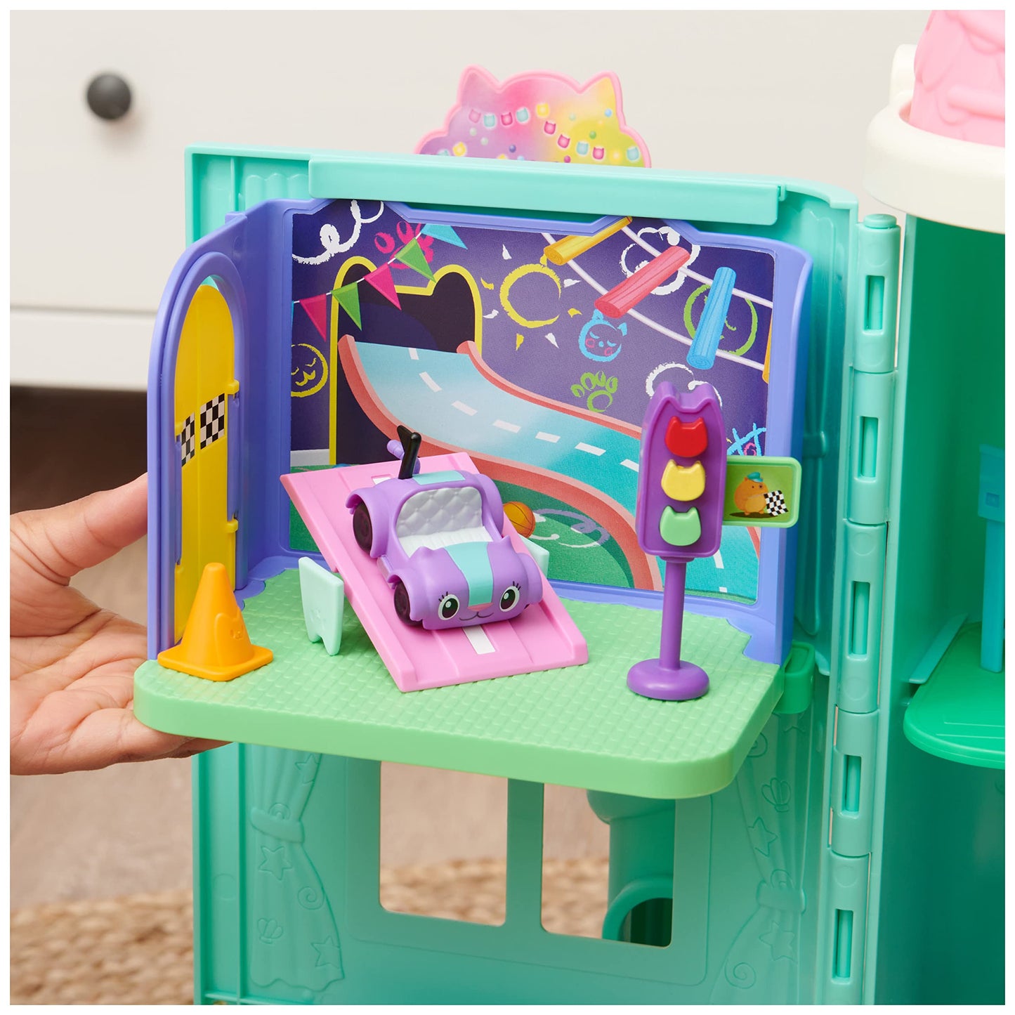 Gabby’s Dollhouse Carlita Purr-ific Play Room with Carlita Toy Car – Deluxe Dollhouse Accessories