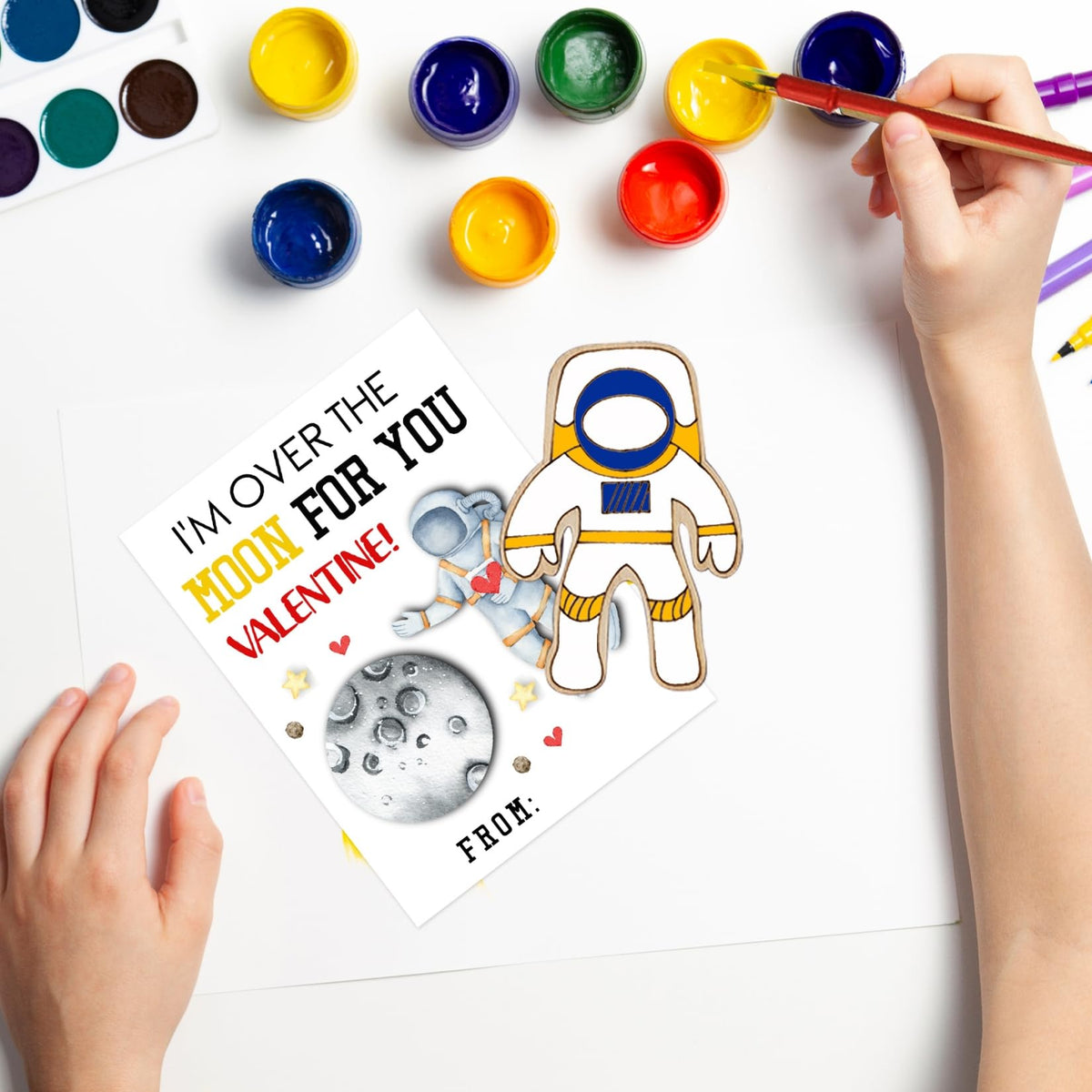 GEECOZYLIFE 28-Pack Space Astronaut Valentines Craft Kit for Kids – Non-Candy Classroom Gifts