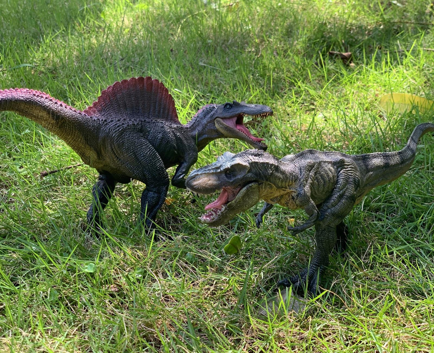 Gemini&Genius Dinosaurs: Tyrannosaurus Rex & Spinosaurus – Articulated Dino Figures for Play, Display & Cake Toppers