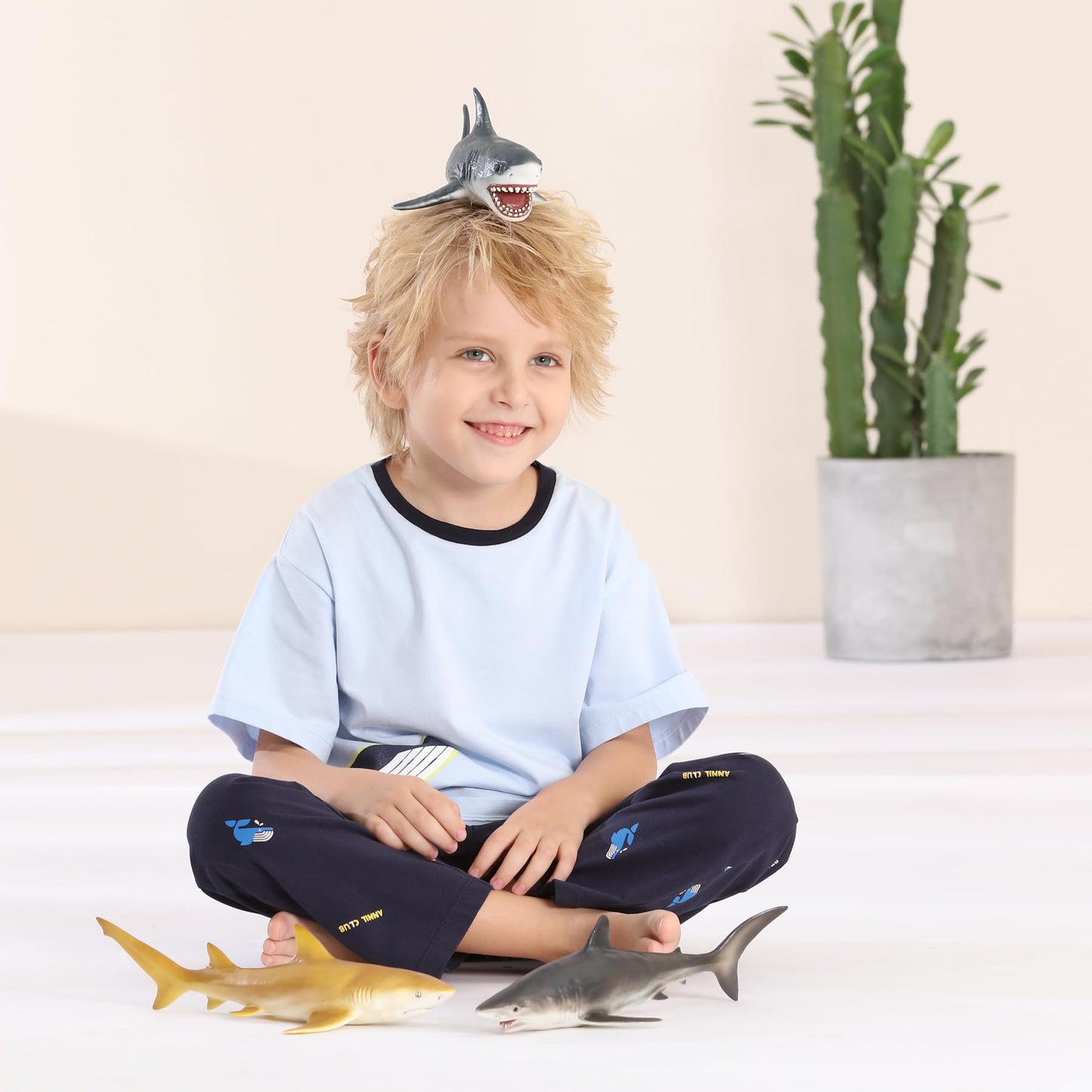 Gemini&Genius Great White Shark Action Figure | Realistic Ocean Megalodon Toy for Kids & Collectors