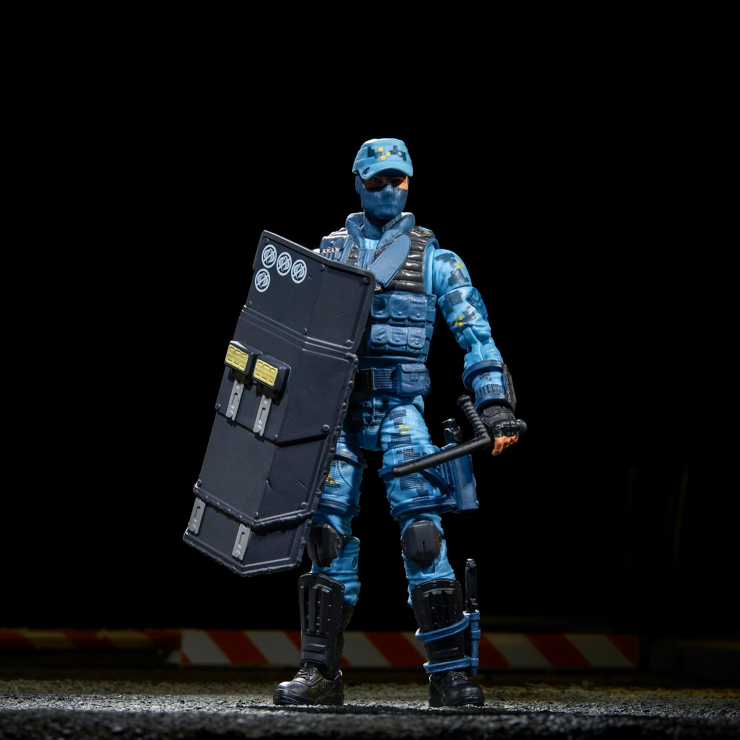 G.I. Joe Classified Series Jason 'Shockwave' Faria – 6-Inch Action Figure with 9 Accessories
