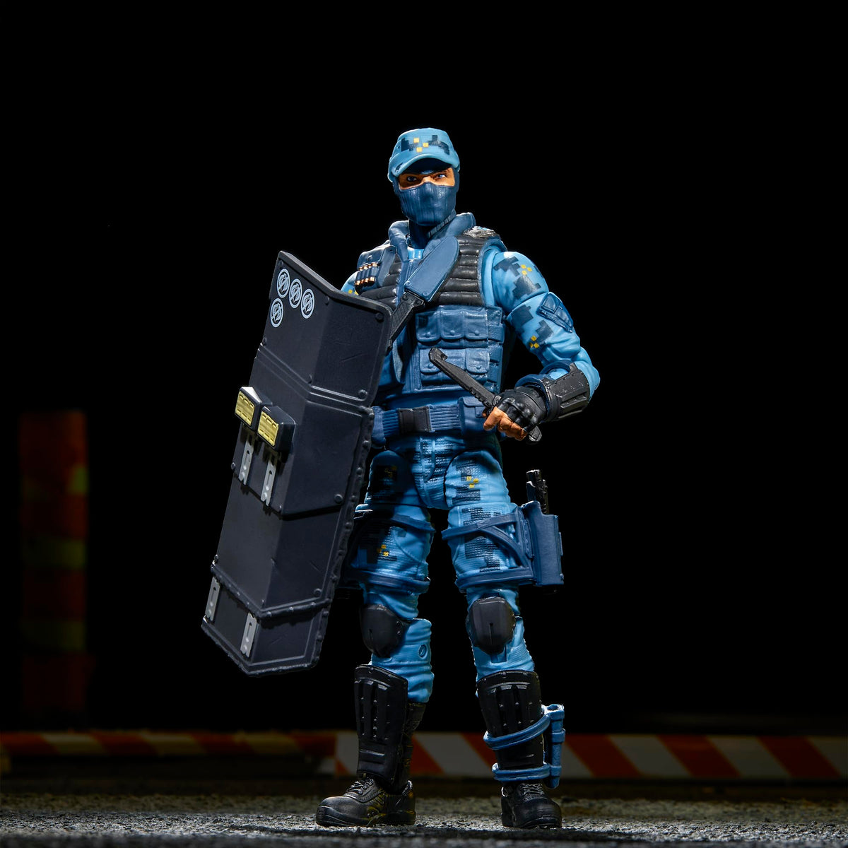 G.I. Joe Classified Series Jason 'Shockwave' Faria – 6-Inch Action Figure with 9 Accessories