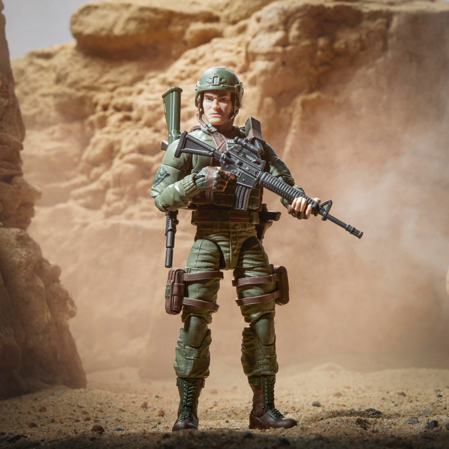G.I. Joe Classified Series Robert Grunt Graves – 6-Inch Collectible Figure with 8 Accessories