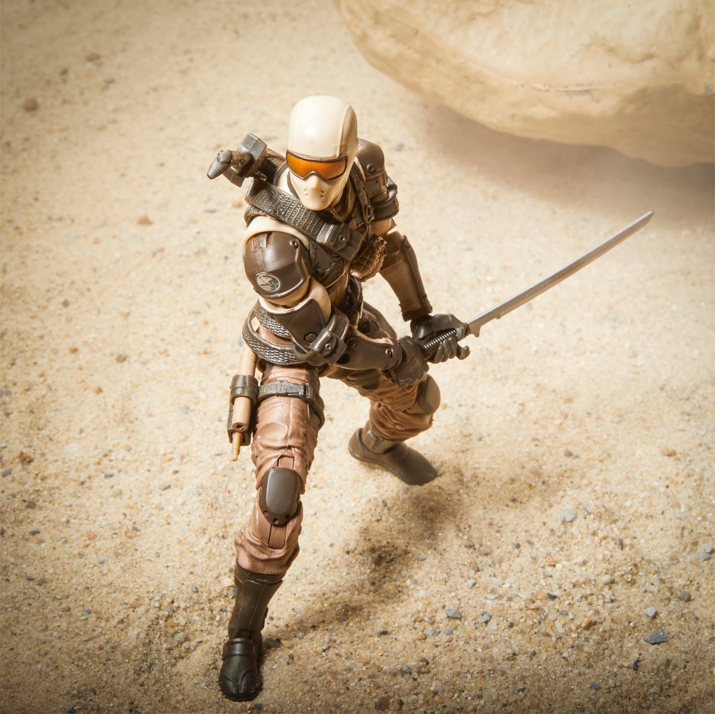 G.I. Joe Classified Desert Commando Snake Eyes – 6-Inch Action Figure with 9 Accessories