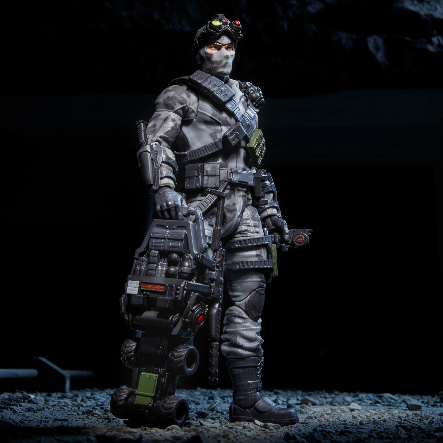 G.I. Joe Classified Firefly 6-Inch Action Figure with 11 Accessories