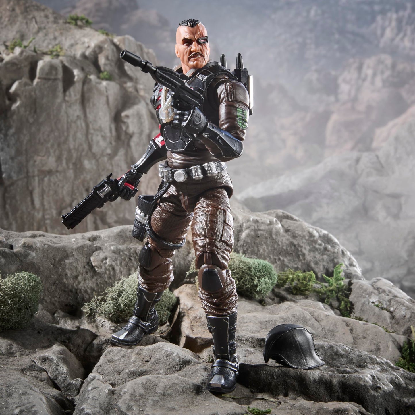 G.I. Joe Classified Series Major Bludd – 6-Inch Action Figure with 7 Accessories