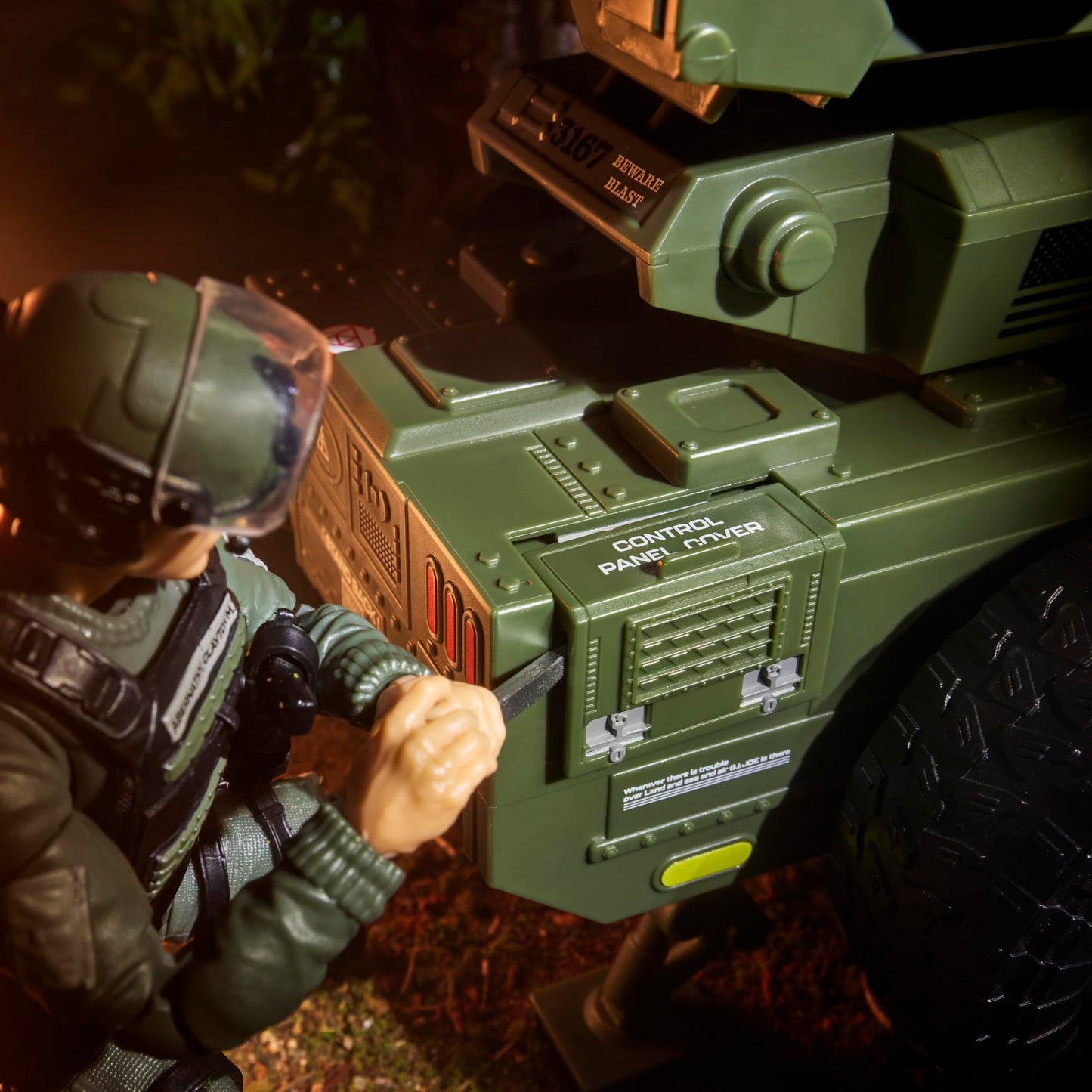 G.I. Joe Classified Series #182 Hawk Abernathy with M.M.S. Towable Vehicle - 6-Inch Action Figure Set