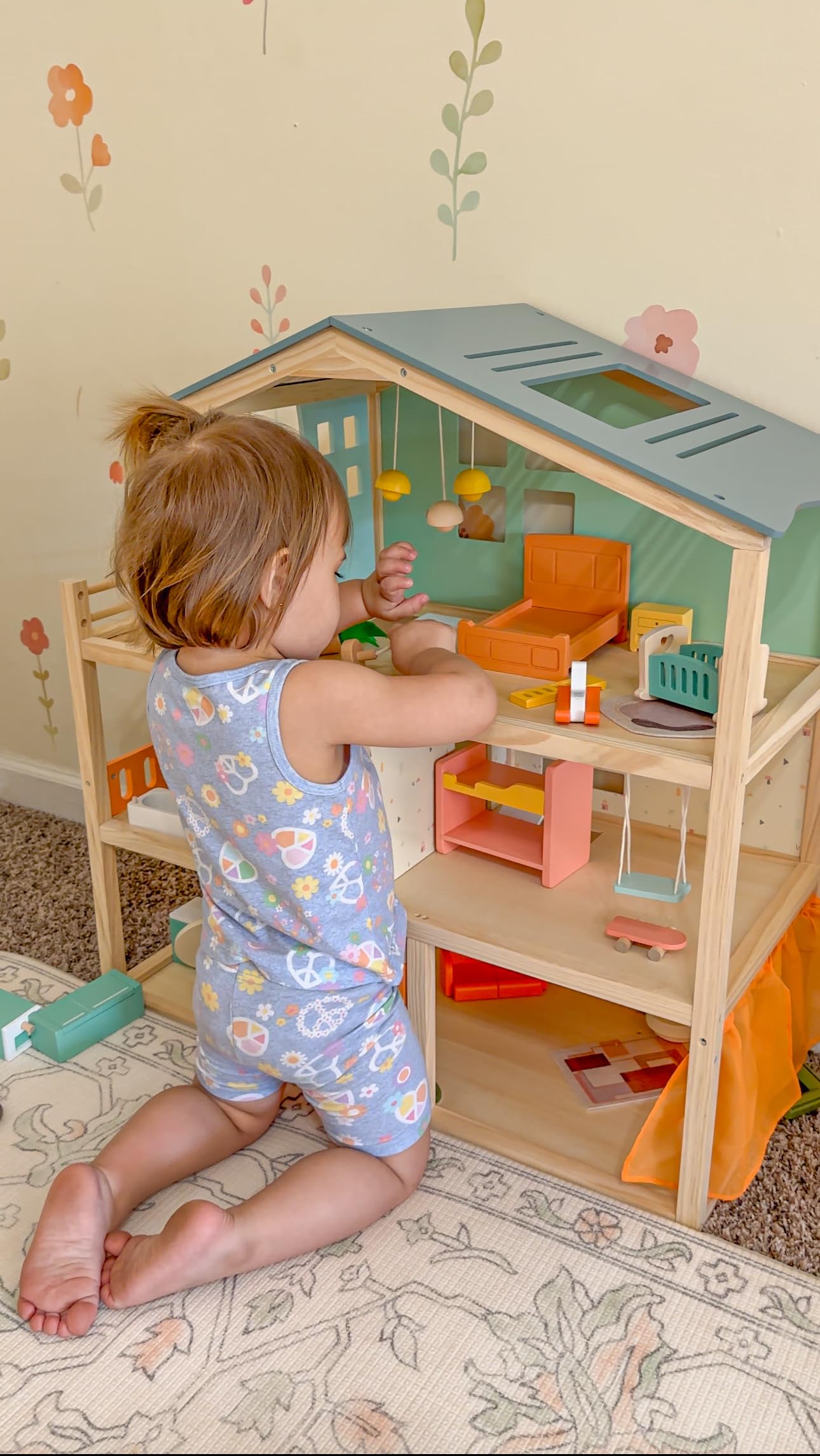 Giant bean Large Wooden Dollhouse – 3-Story, 32-Piece Furniture, Balcony, Safe Toy for Ages 3+