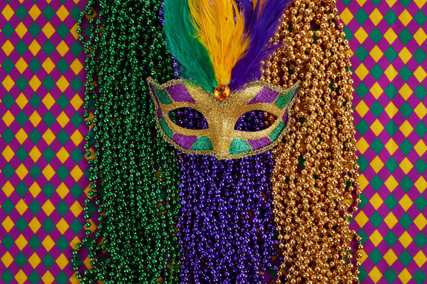 GiftExpress 144-Pack Mardi Gras Beads – 33in Bulk Purple Green Gold
