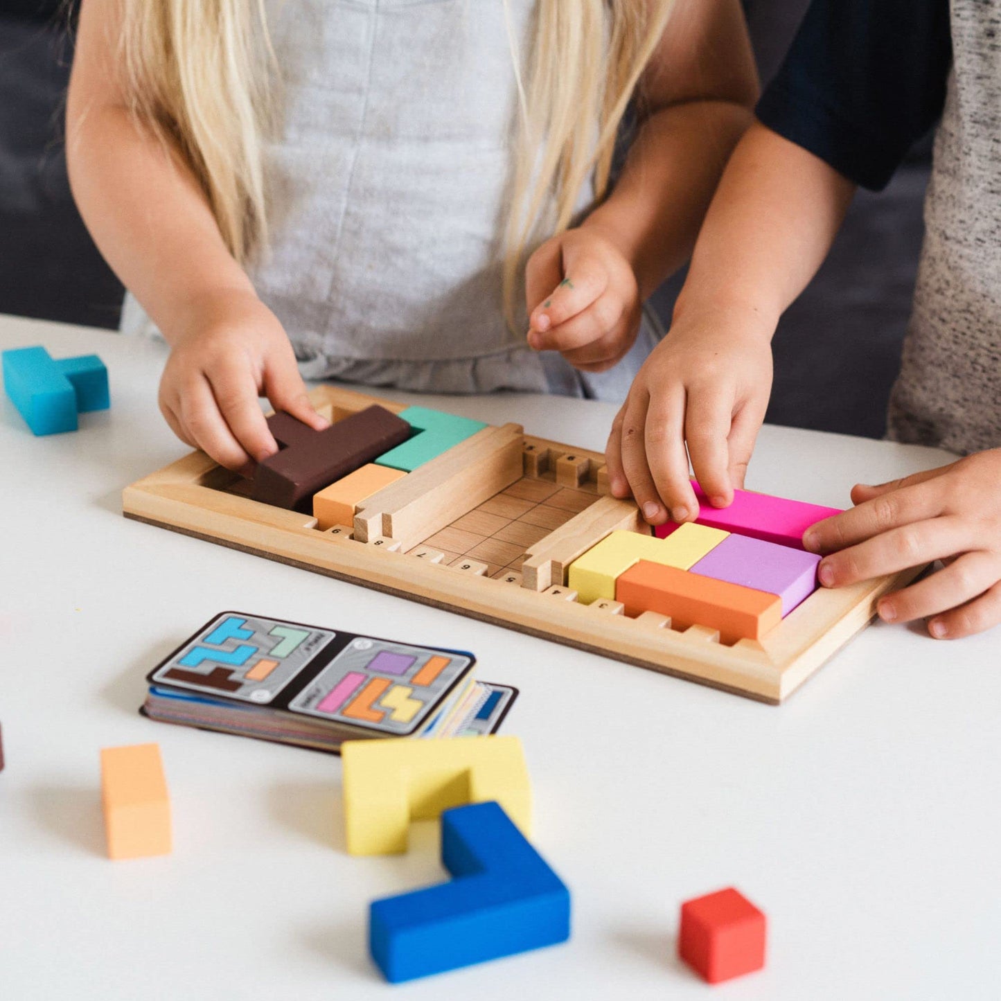 Katamino Family by Gigamic — Wooden Brain Teaser for Kids & Parents | 1-2 Players | Ages 3+ | 500+ Challenges