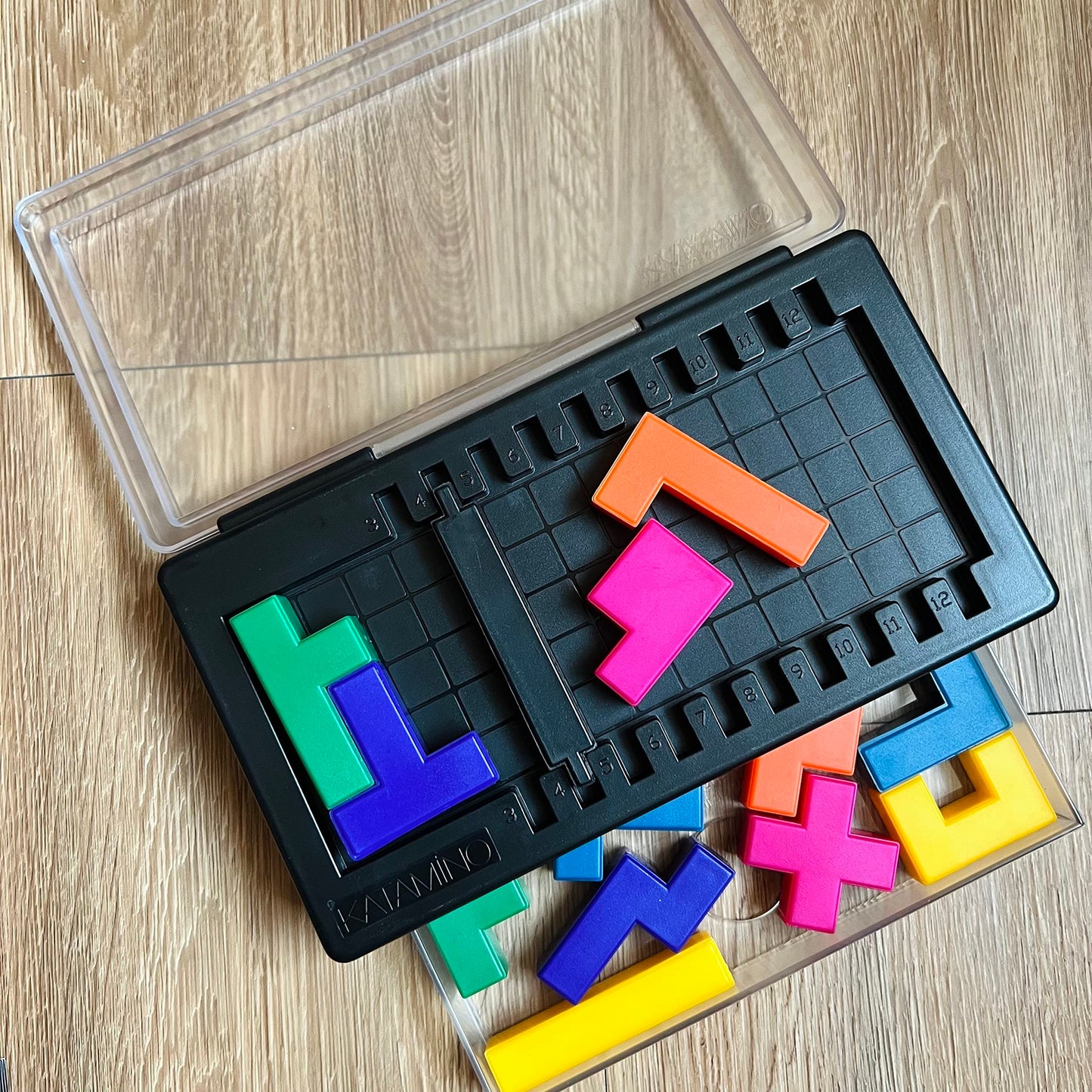 Gigamic Katamino Pocket – Travel-Size Puzzle Game with 500 Challenges