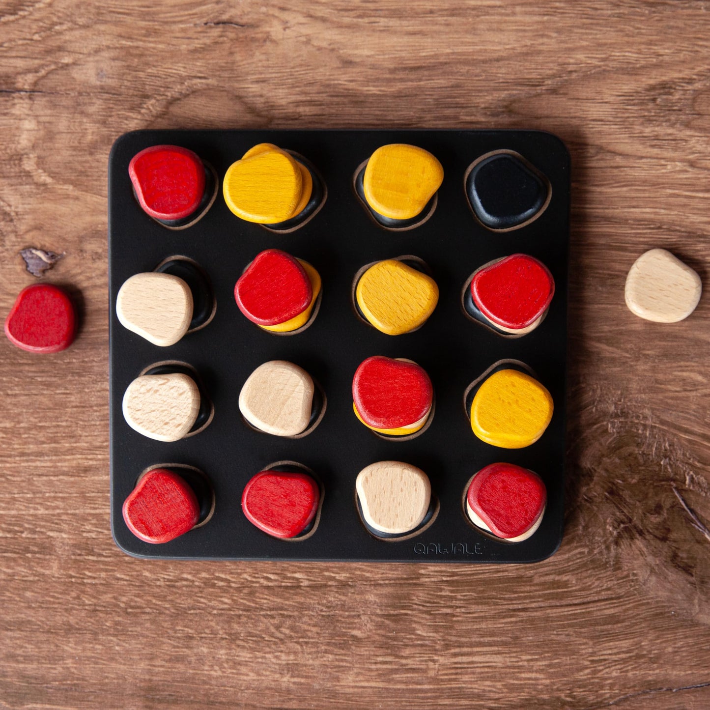 GIGAMIC Qawale Mini | Travel-Friendly Abstract Strategy Board Game for 2 Players