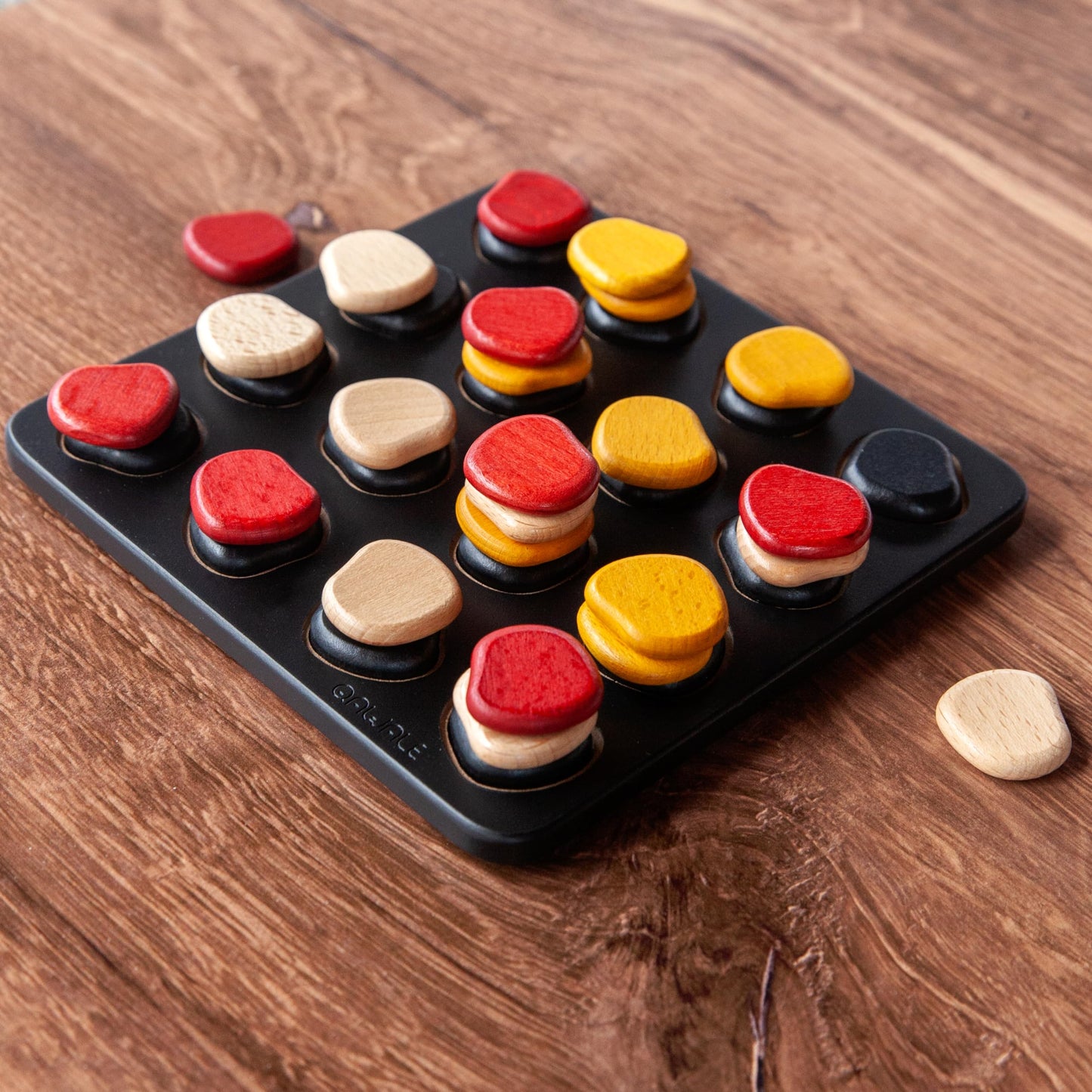 GIGAMIC Qawale Mini | Travel-Friendly Abstract Strategy Board Game for 2 Players