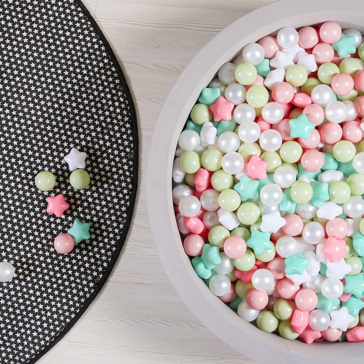 GOGOSO Ball Pits Balls – 100 Count, 2.2-Inch Crush-Proof Non-Toxic Plastic Balls (Pink/Green/White)