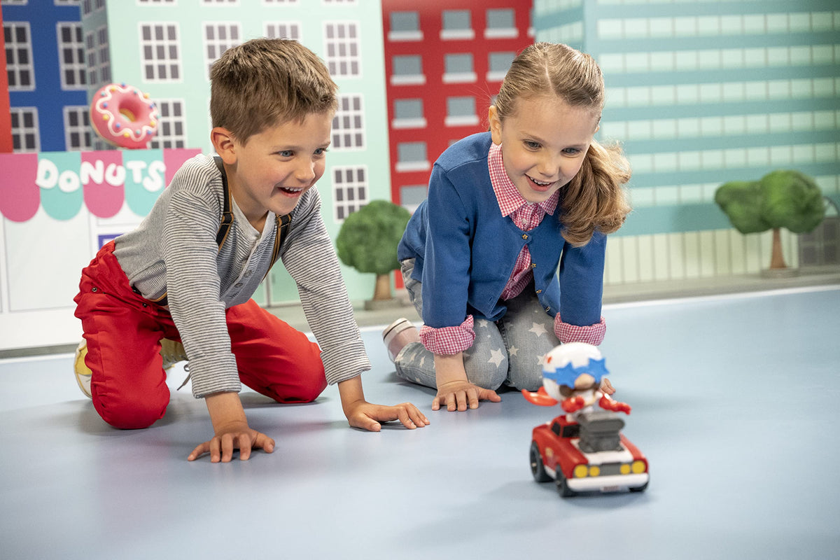Goliath Donut Dash Game with 24-Piece Puzzle – Race to Match Donuts on Any Surface