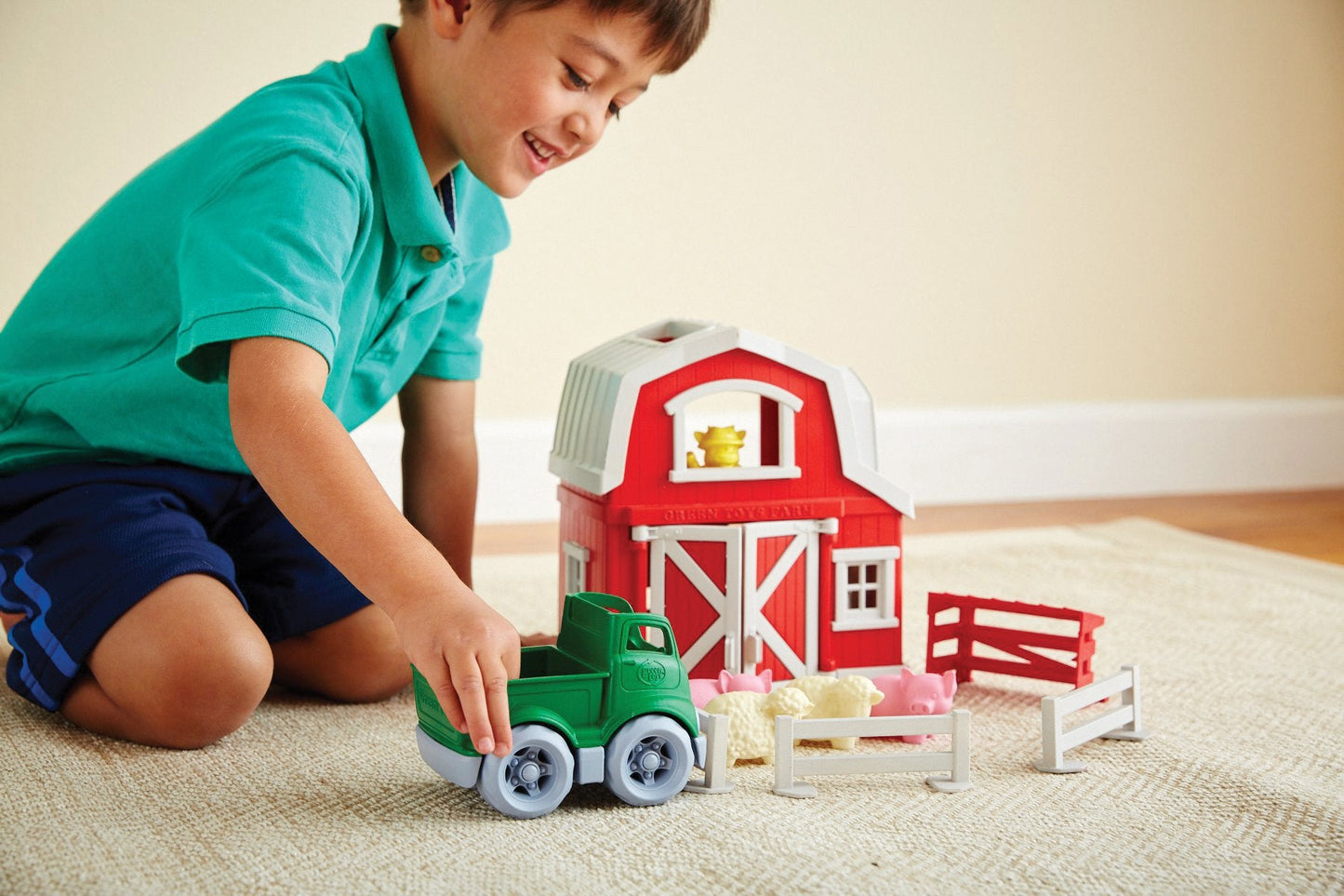 Green Toys Farm Playset - 13-Piece Pretend Play Set | Made in USA, Recycled Plastic
