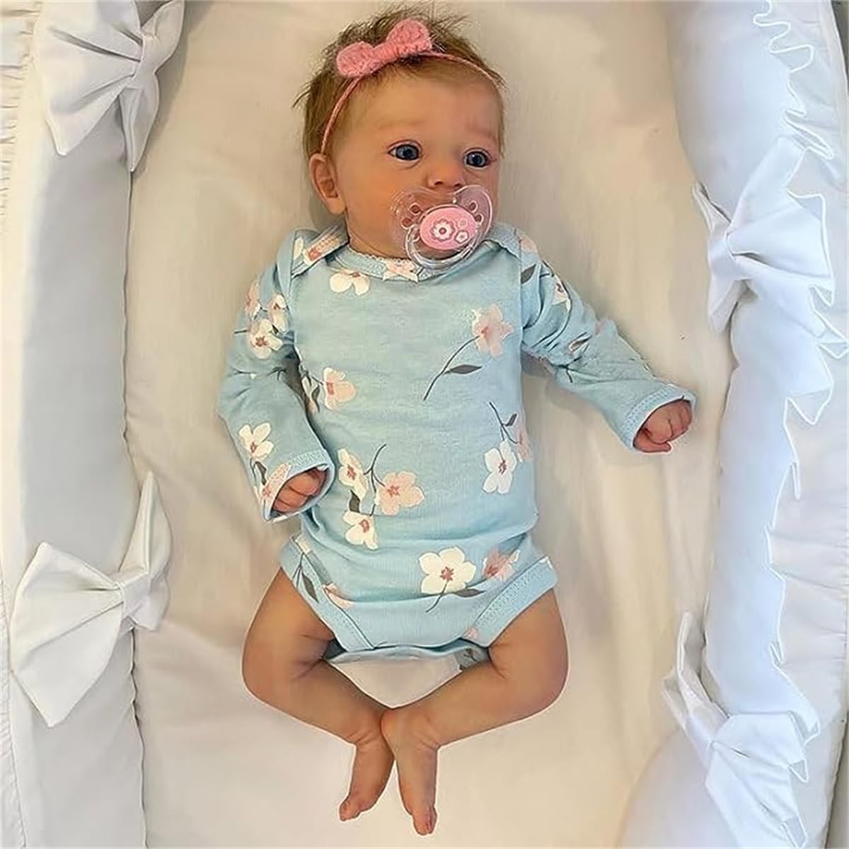 GYCV Lifelike Reborn Baby Doll Girl – 18-Inch Realistic Newborn with Weighted Cloth Body & Accessories