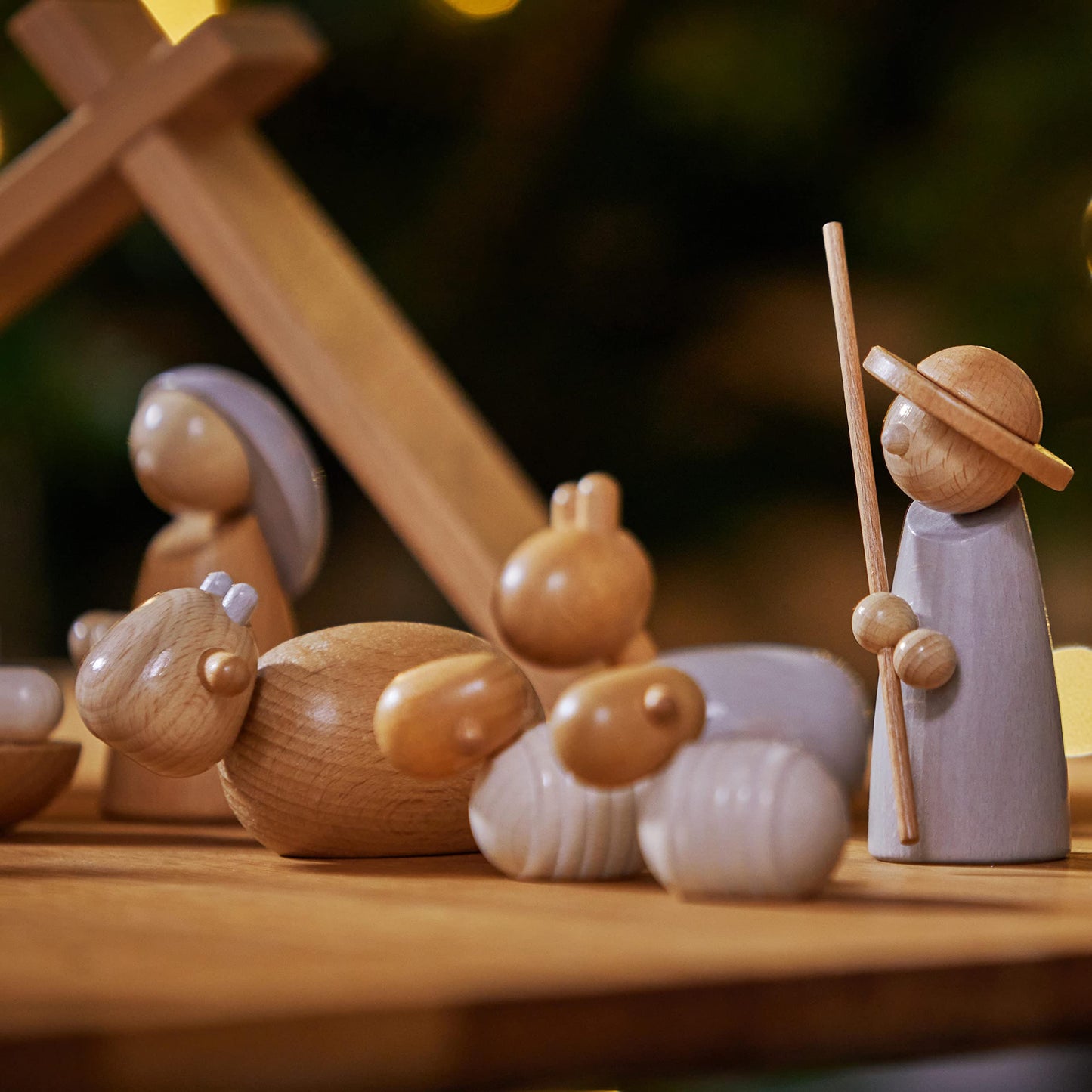HABA Wooden Nativity Set – Family Keepsake Manger Scene, 13 Beechwood Figures, Made in Germany