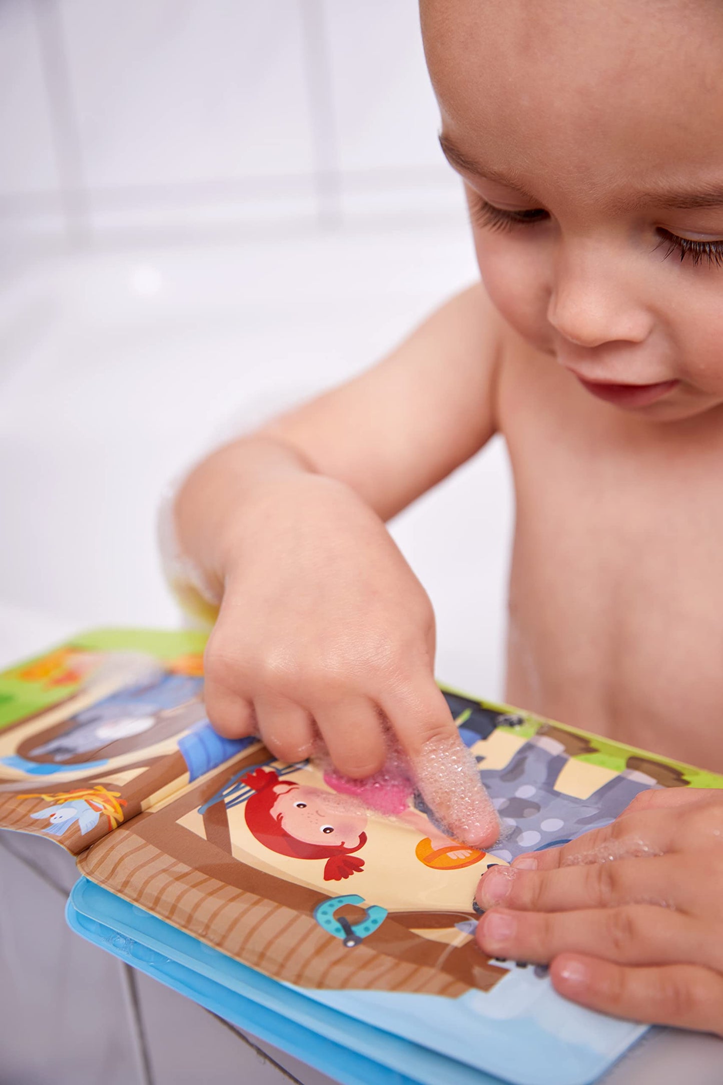 HABA Magic Color Changing Bath Book: Animal Wash Day for Toddlers (18-36m)