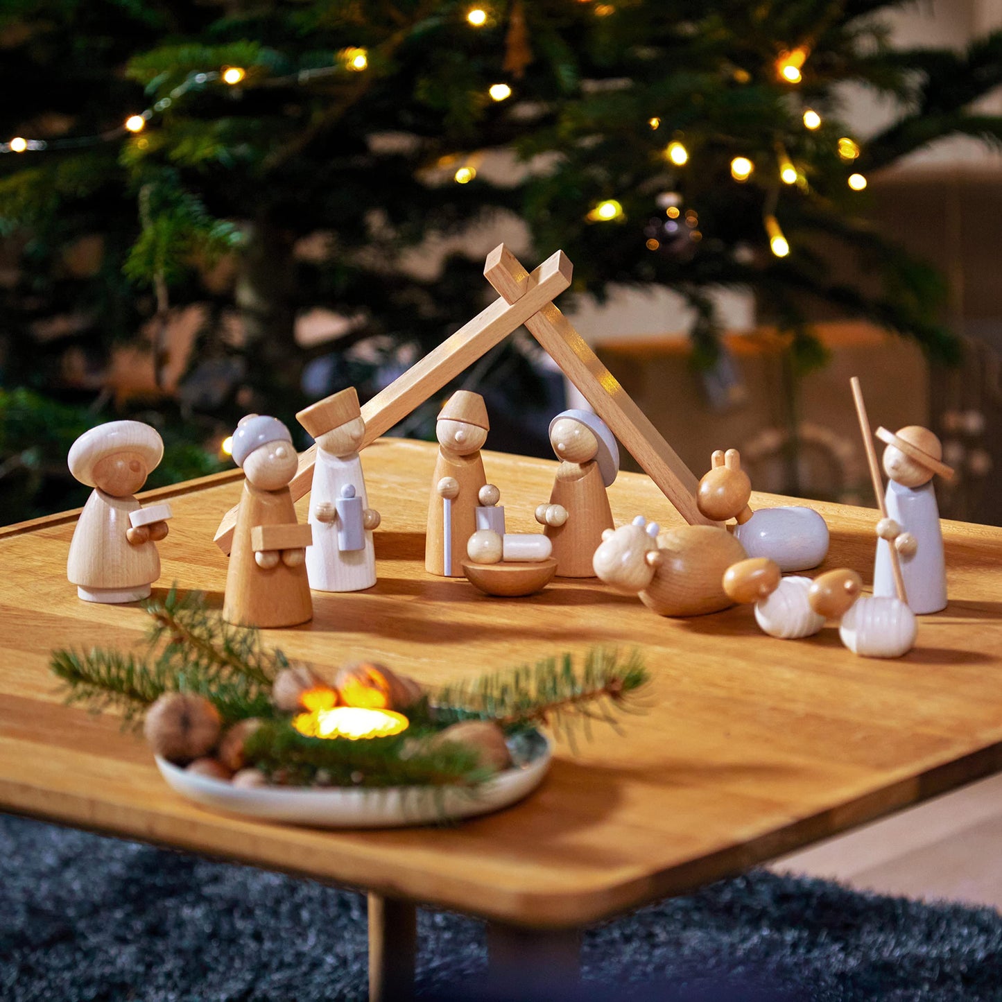 HABA Wooden Nativity Set – Family Keepsake Manger Scene, 13 Beechwood Figures, Made in Germany