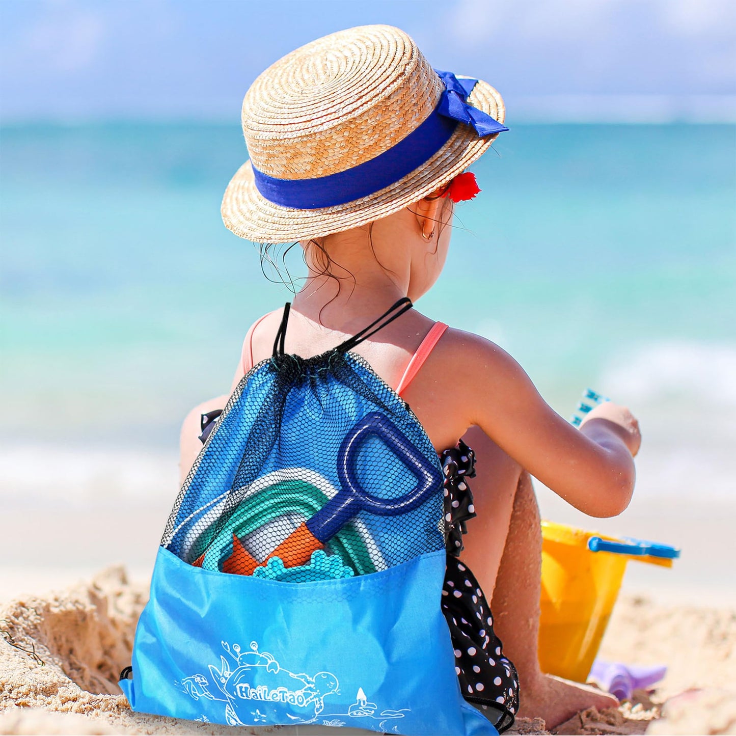 HaiLeTao Beach Toys Set for Kids – 11-Piece Collapsible Bucket, Mesh Bag & Molds