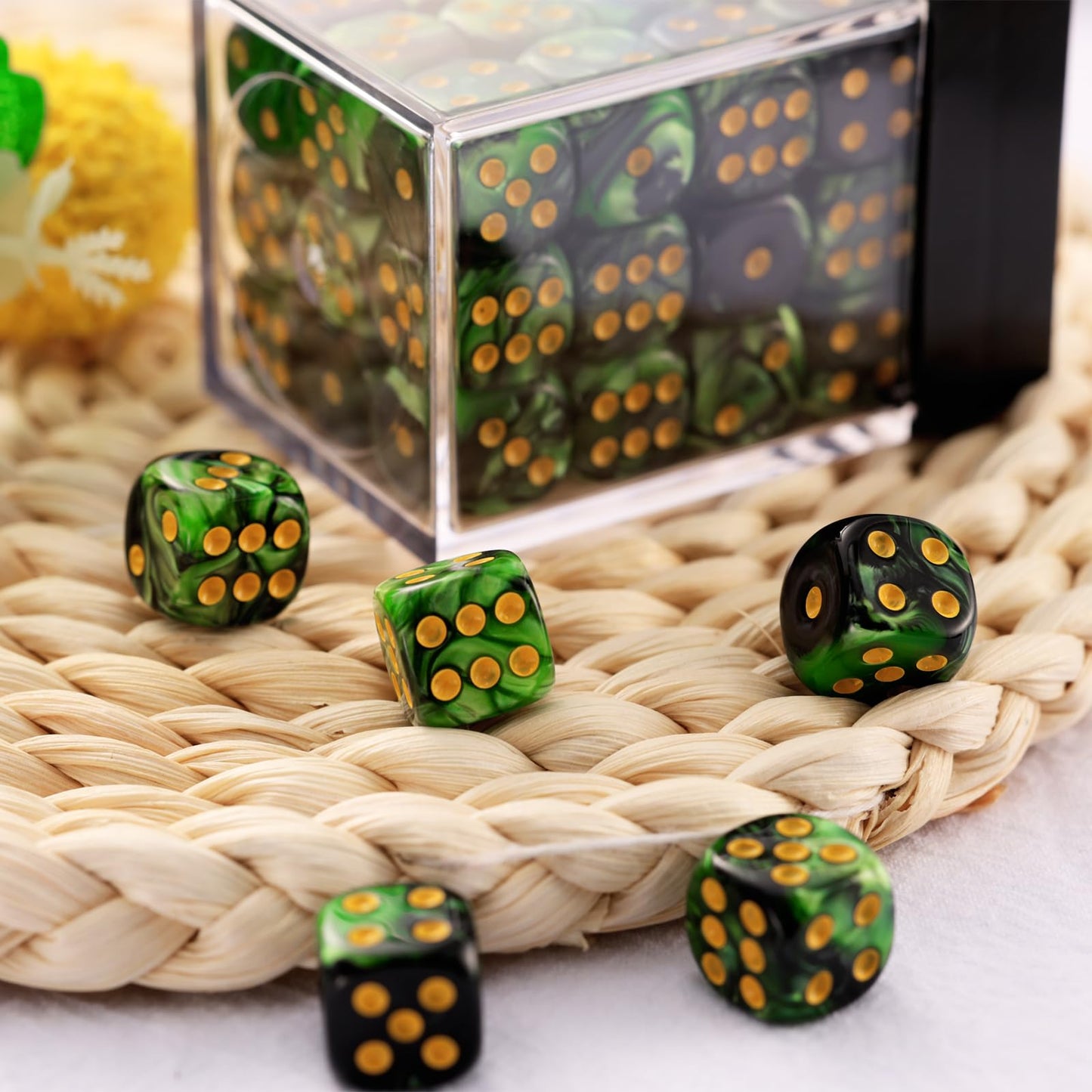 Handan 36‑Dice Pack: 12mm MINI D6 Set in Grass Green & Black with Portable Box