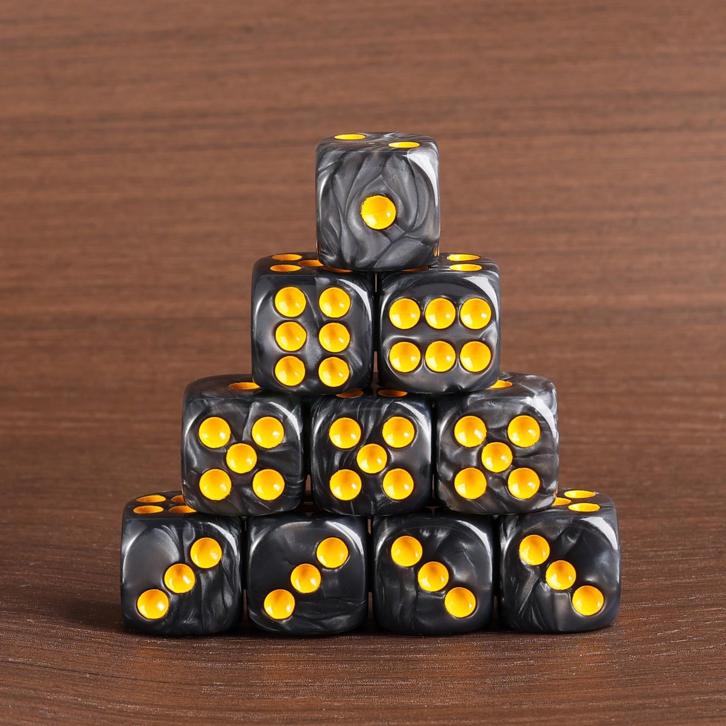 Handan 24-Pack 16mm Pearl D6 Dice Set with Pouch – Yahtzee, Bunco & Math