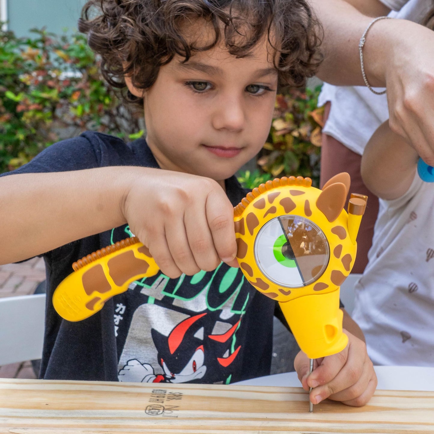 Handy Famm Real Metal Yellow Giraffe Hammer for Kids – Safe Mouth Sleeve & Nail Remover