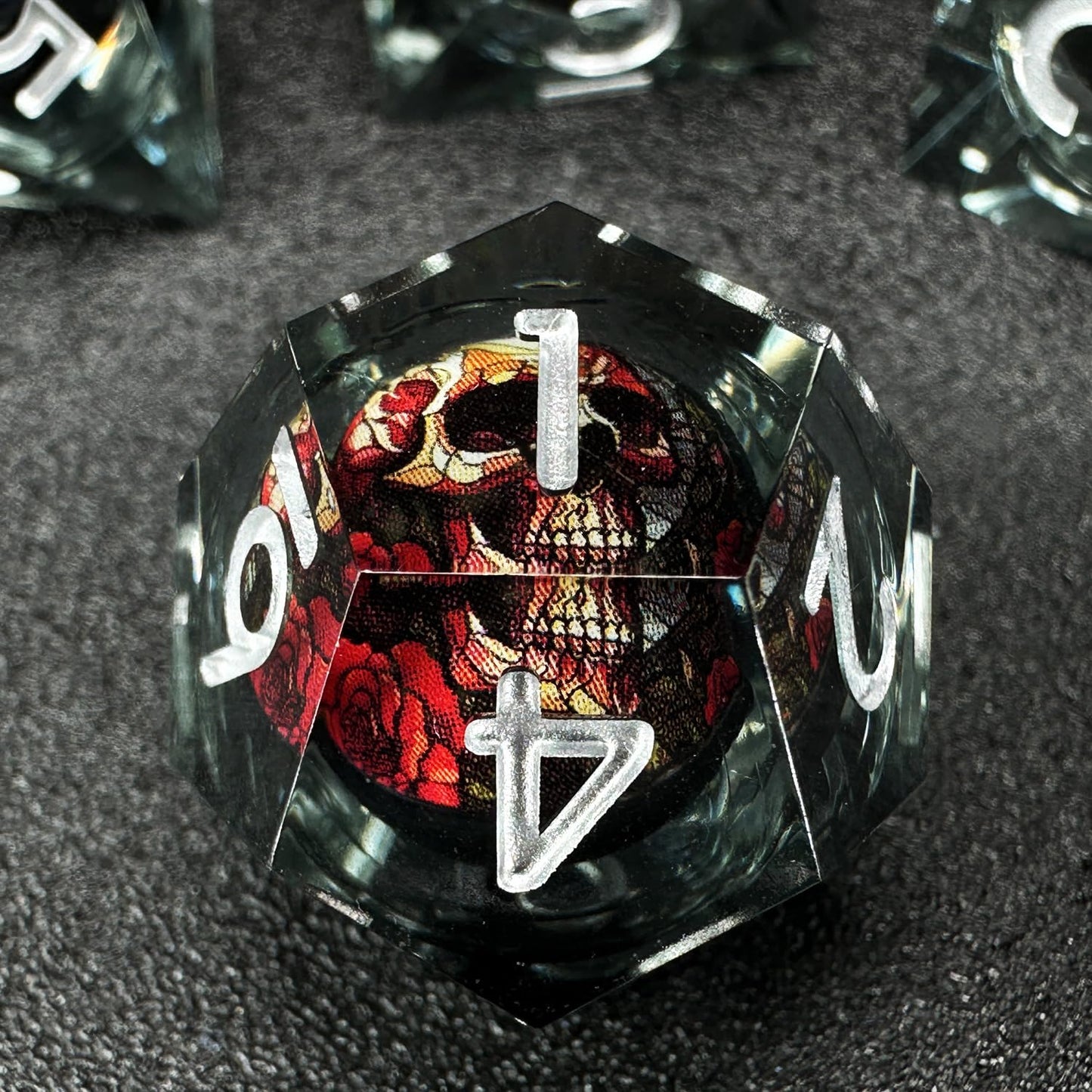 HAOMEJA Skull D&D Monster Resin Dice Set – Sharp Edges, 7 Dice with Dragon Eye Gift Bag
