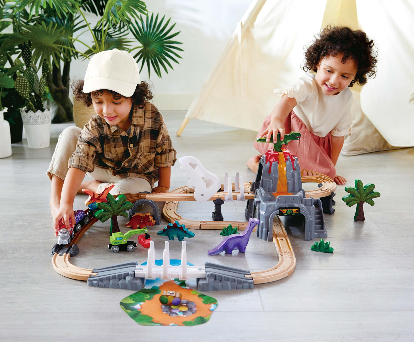 Hape Dinosaur Railway Adventure Set – Glow-in-the-Dark Dino Train Playset