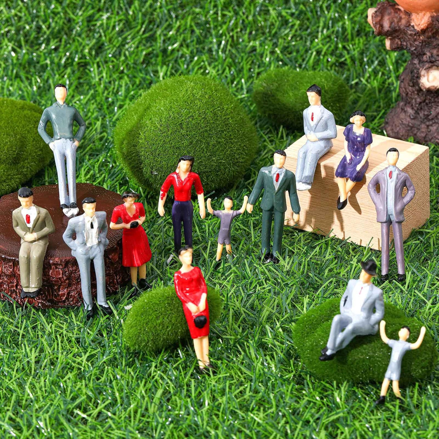 Harrycle 100 Pcs Mini People Figurines – 1:30 Scale, Hand-Painted Plastic Figures for Miniatures
