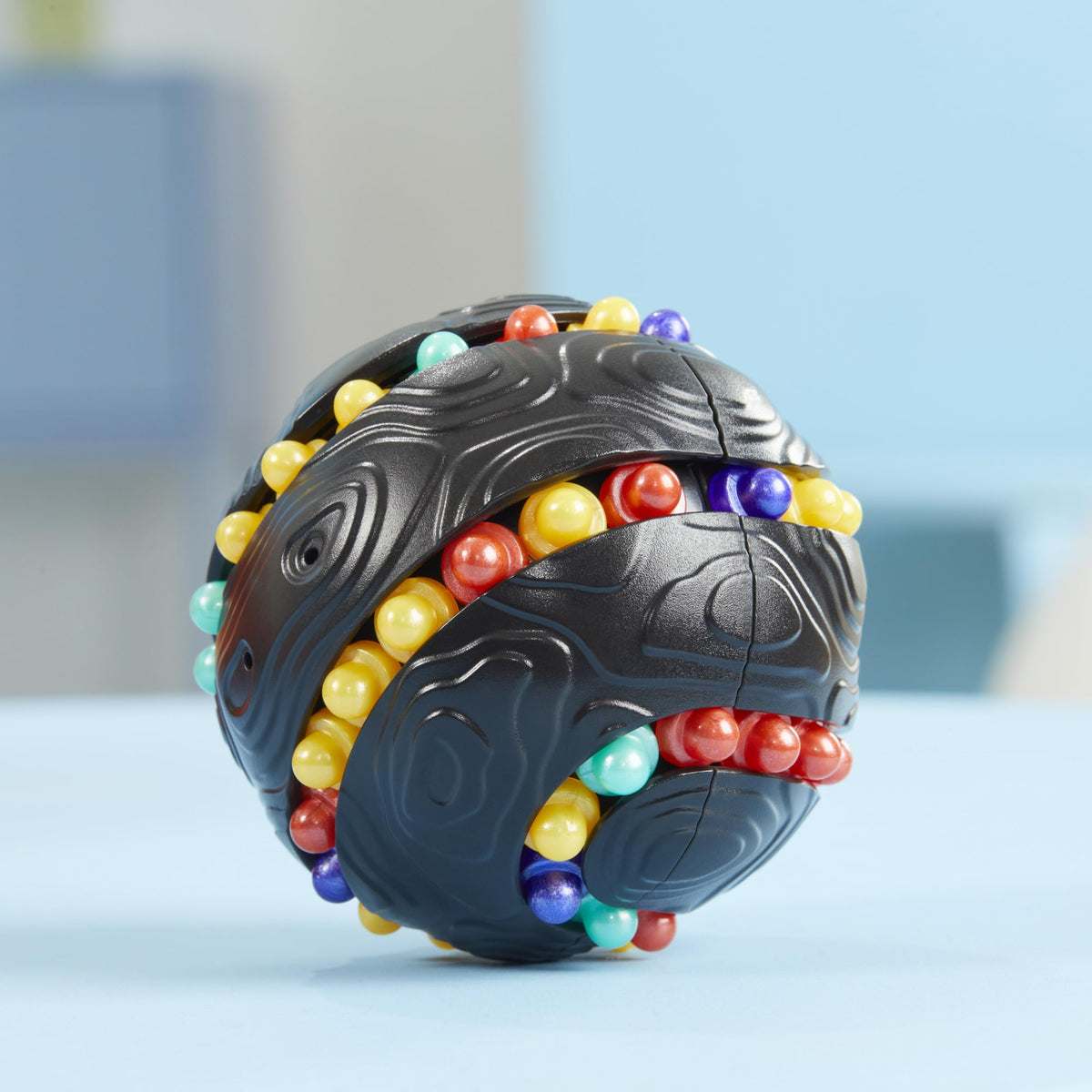 Hasbro Gaming Atomix: 1-Player Spherical Brainteaser Puzzle — Portable Fidget Toy