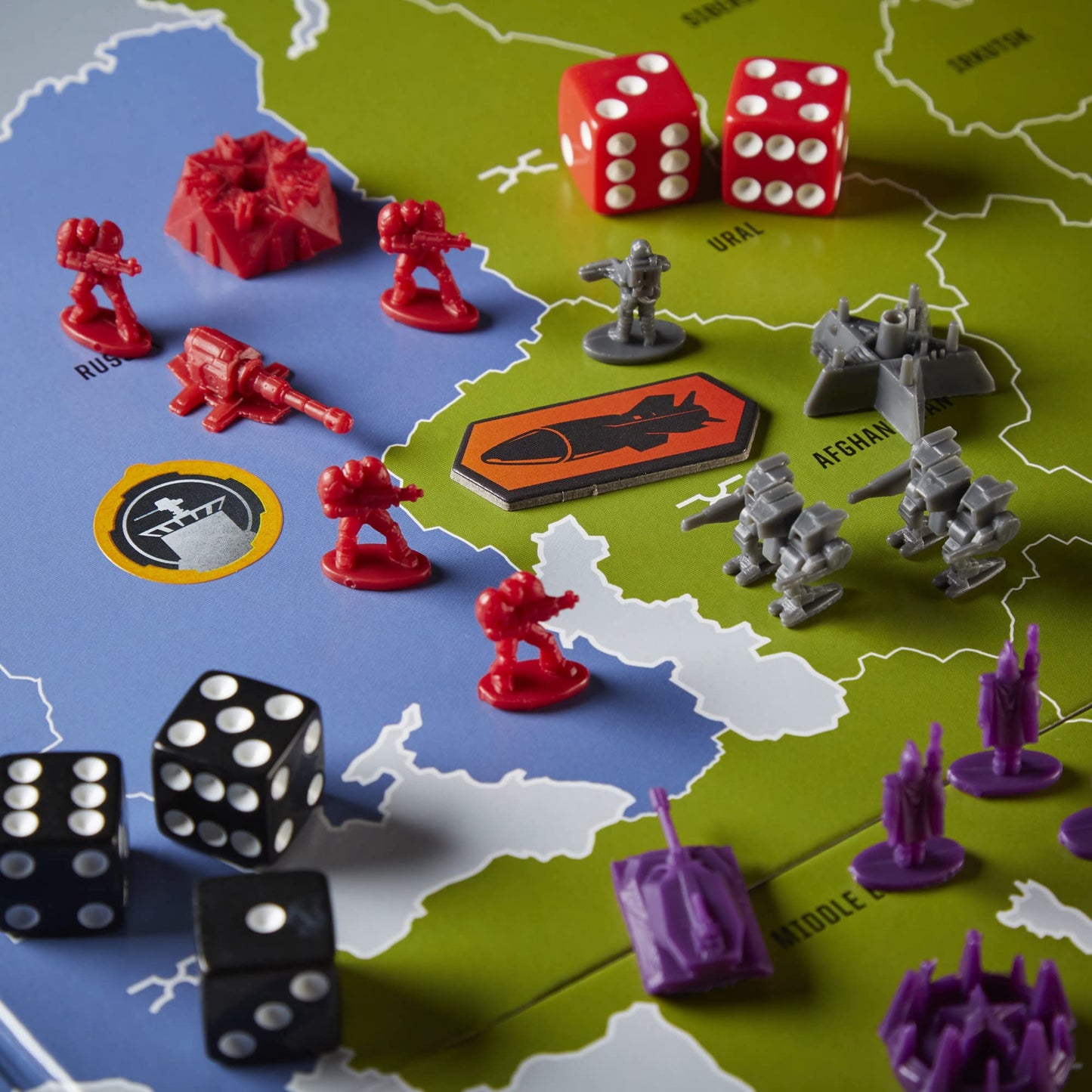 Hasbro Gaming Avalon Hill Risk Legacy – Immersive Strategy Board Game for 3-5 Players