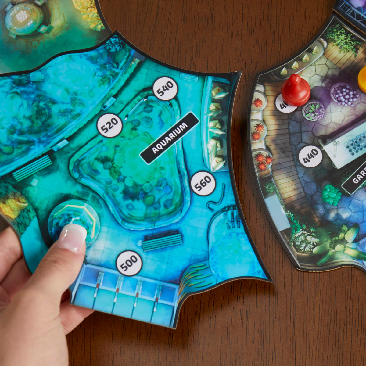 Clue Escape: The World’s Fair – Board Game | Escape Room Mystery for 1-6 Players