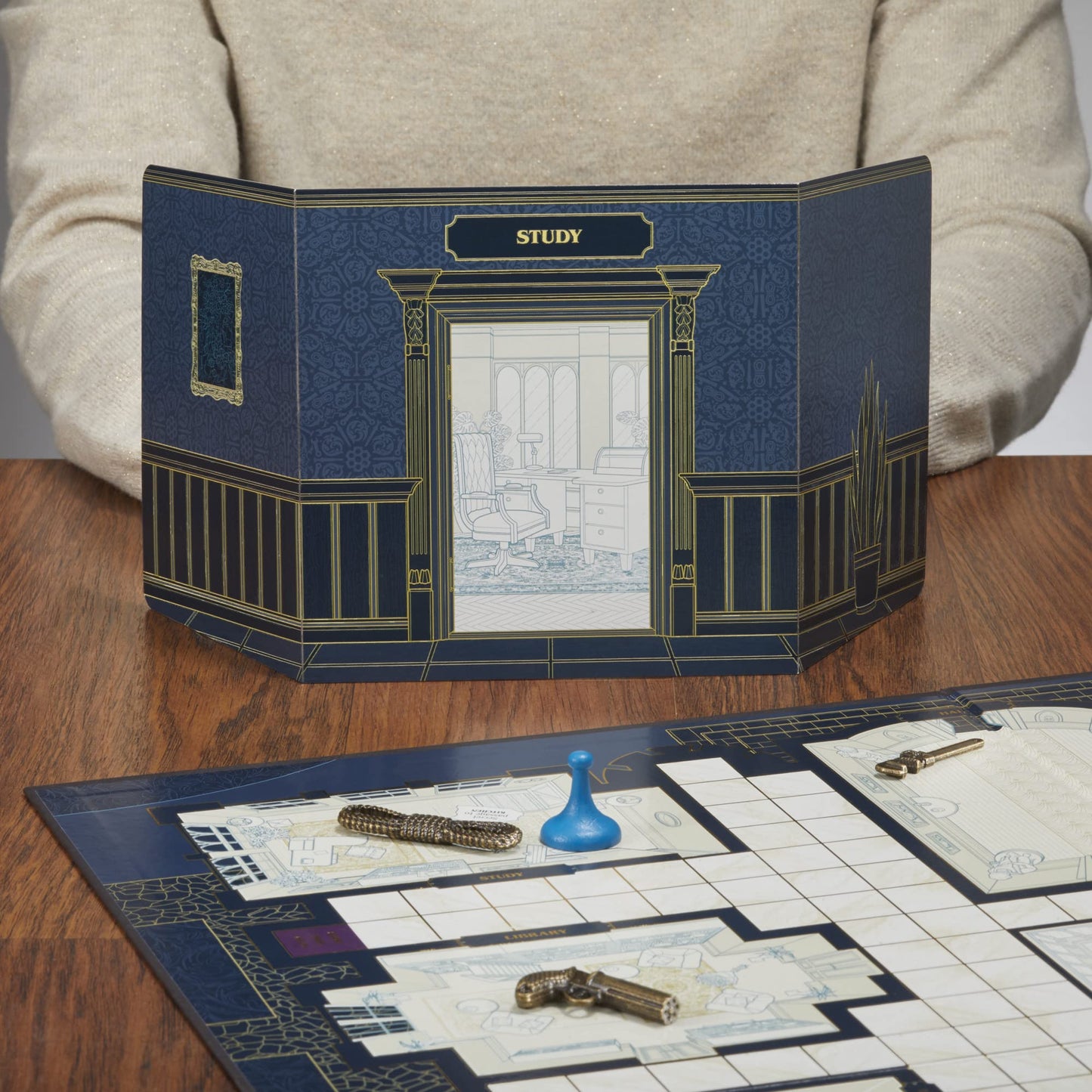 Hasbro Gaming Clue Signature Collection – Premium Family Board Game for 2-6 Players
