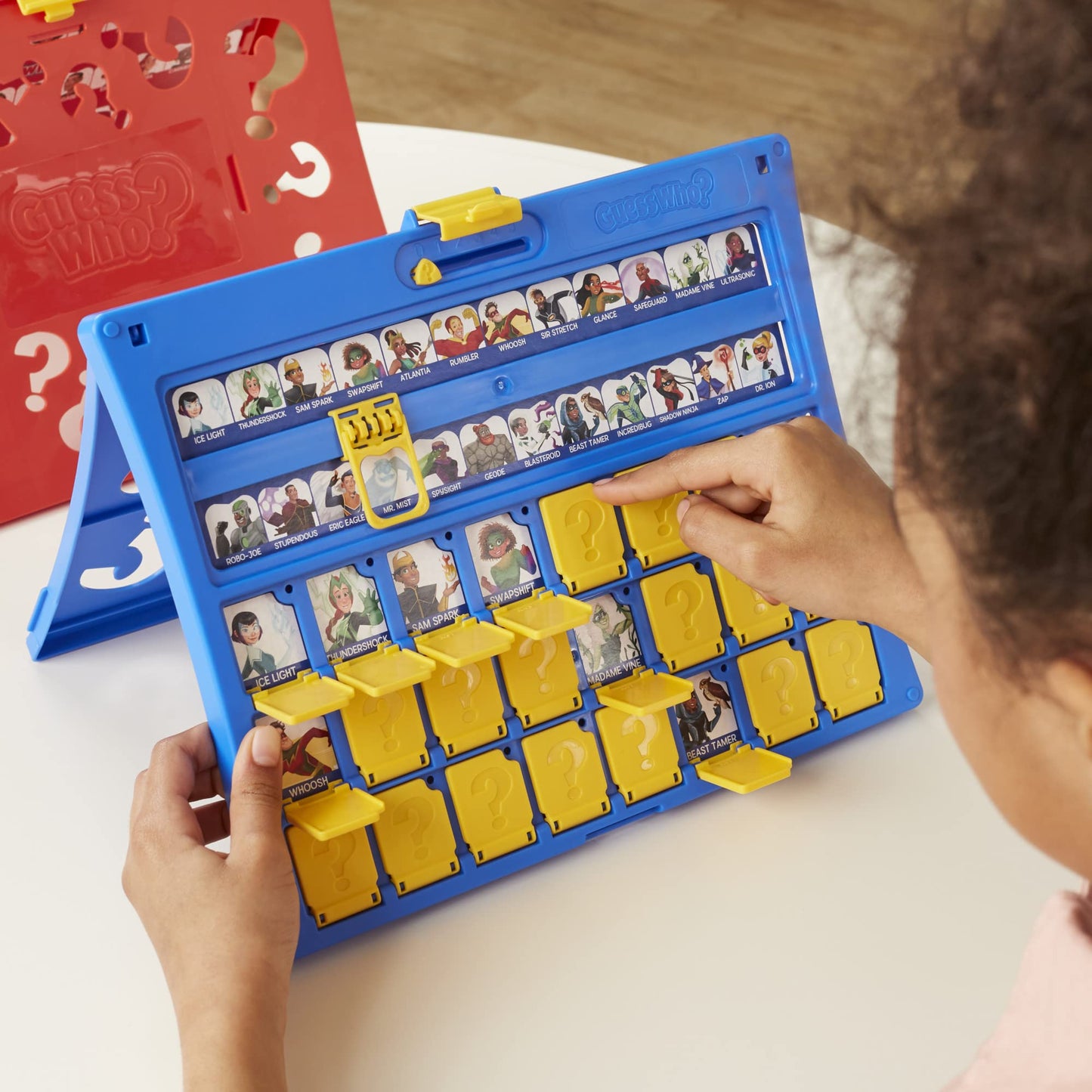 Hasbro Gaming Guess Who? Original – Easy-Load Frame, 2-Player Family Game (Ages 6+)